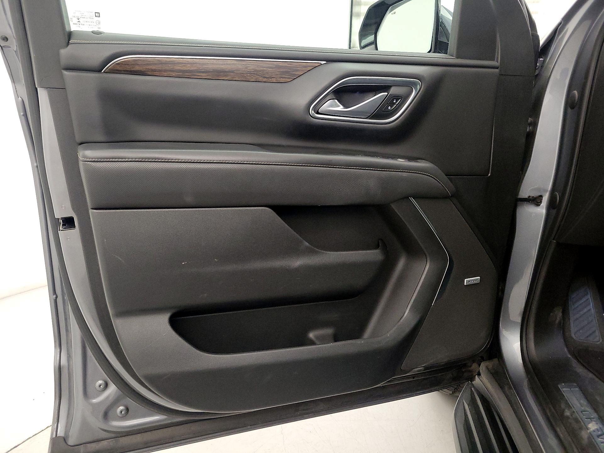 Thumbnail: 2022 Chevrolet Suburban - 12