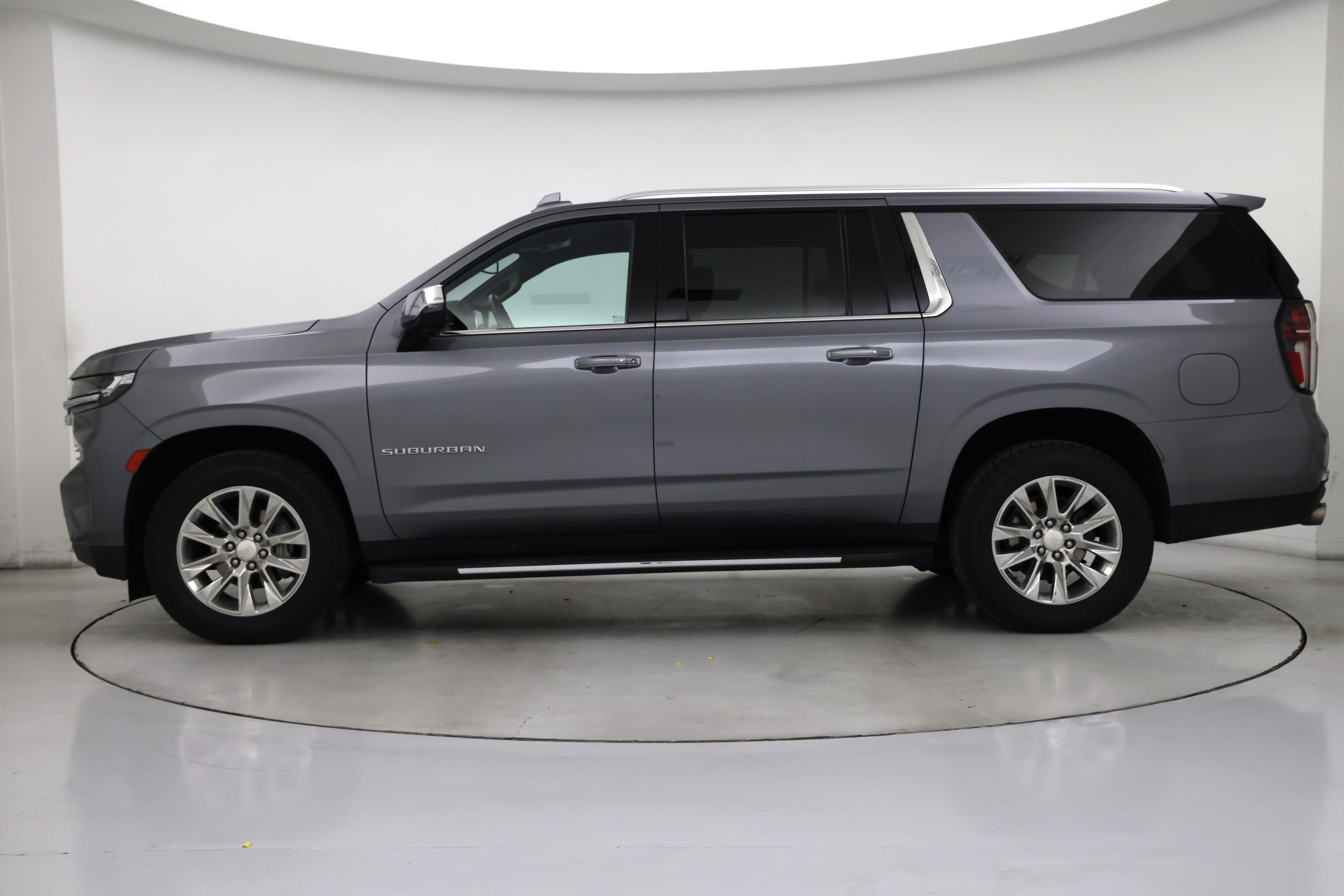 Thumbnail: 2022 Chevrolet Suburban - 3