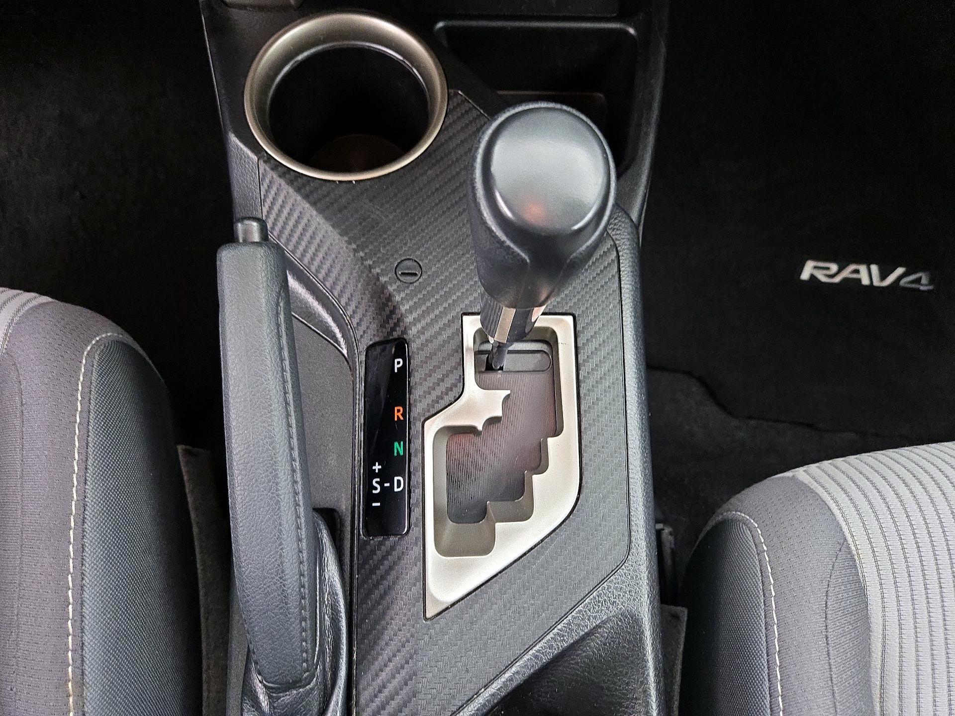 Thumbnail: 2015 Toyota RAV4 - 17