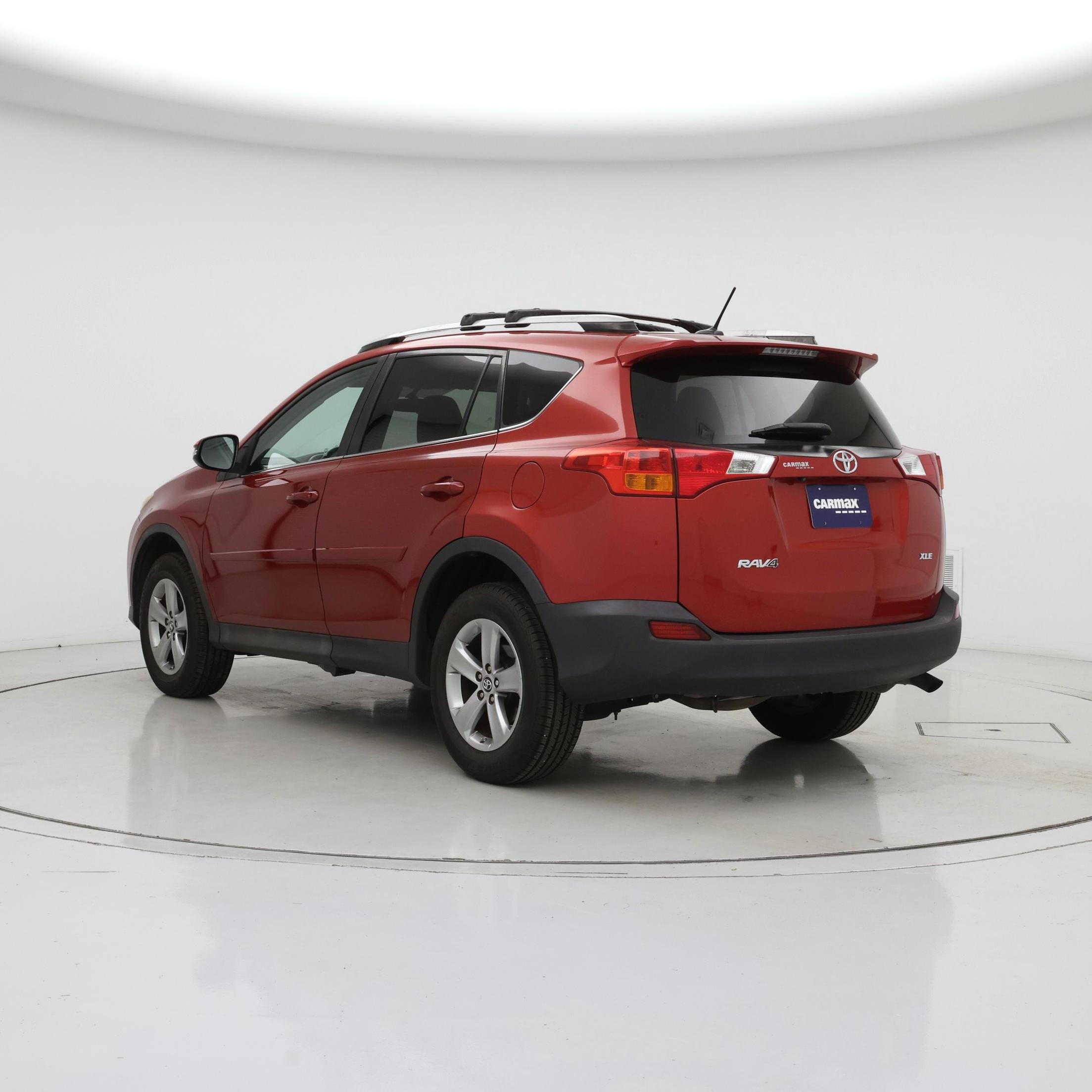 Thumbnail: 2015 Toyota RAV4 - 2