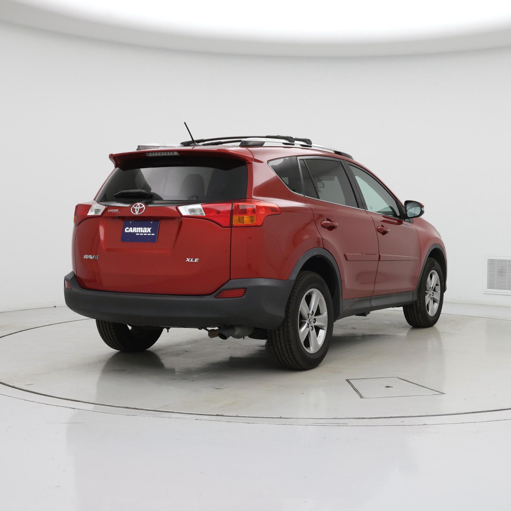 Thumbnail: 2015 Toyota RAV4 - 8