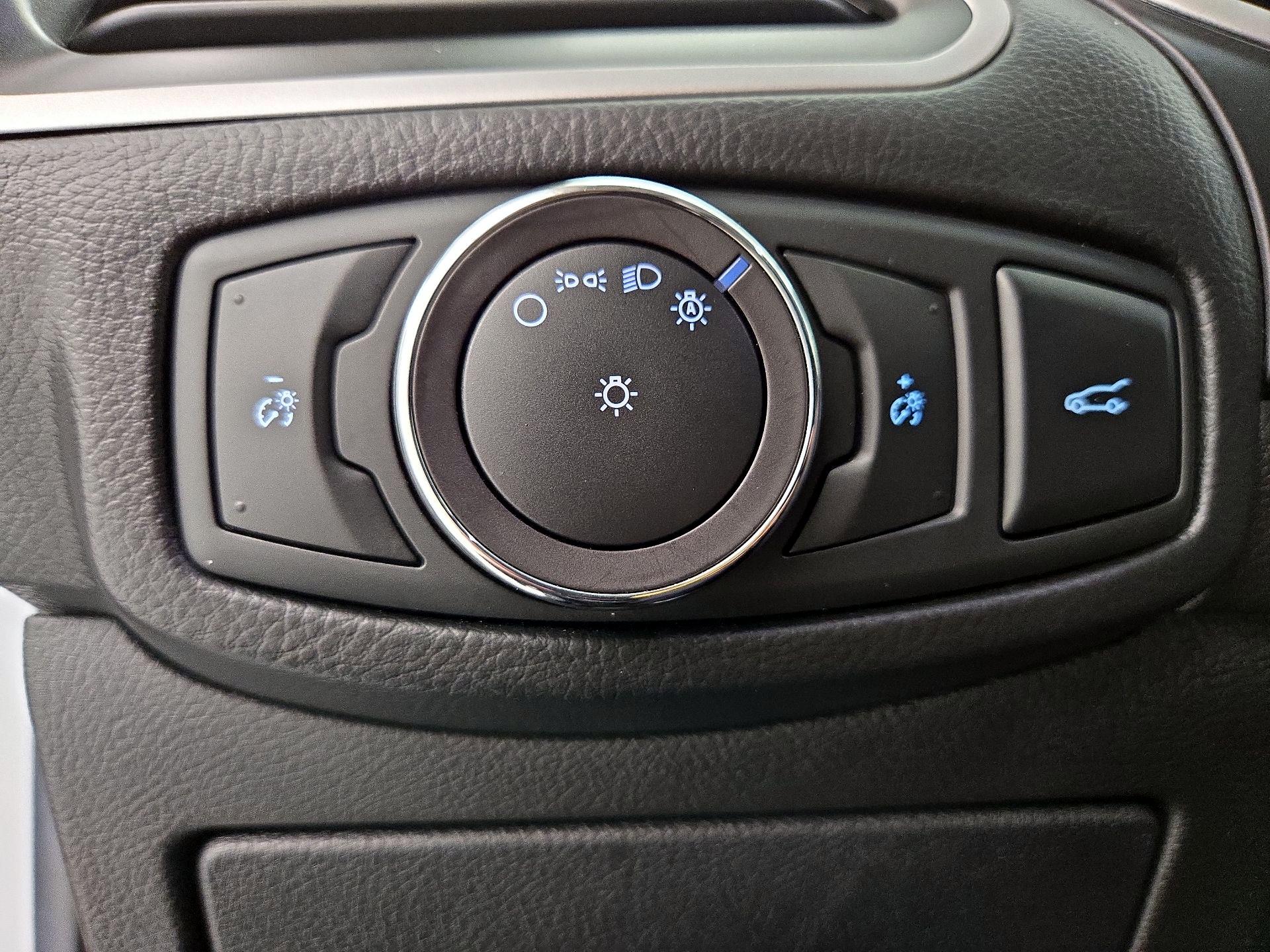 Thumbnail: 2017 Ford Edge - 13