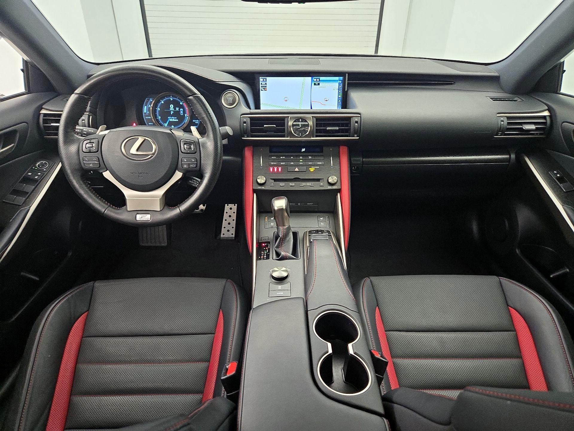 Thumbnail: 2019 Lexus IS - 9