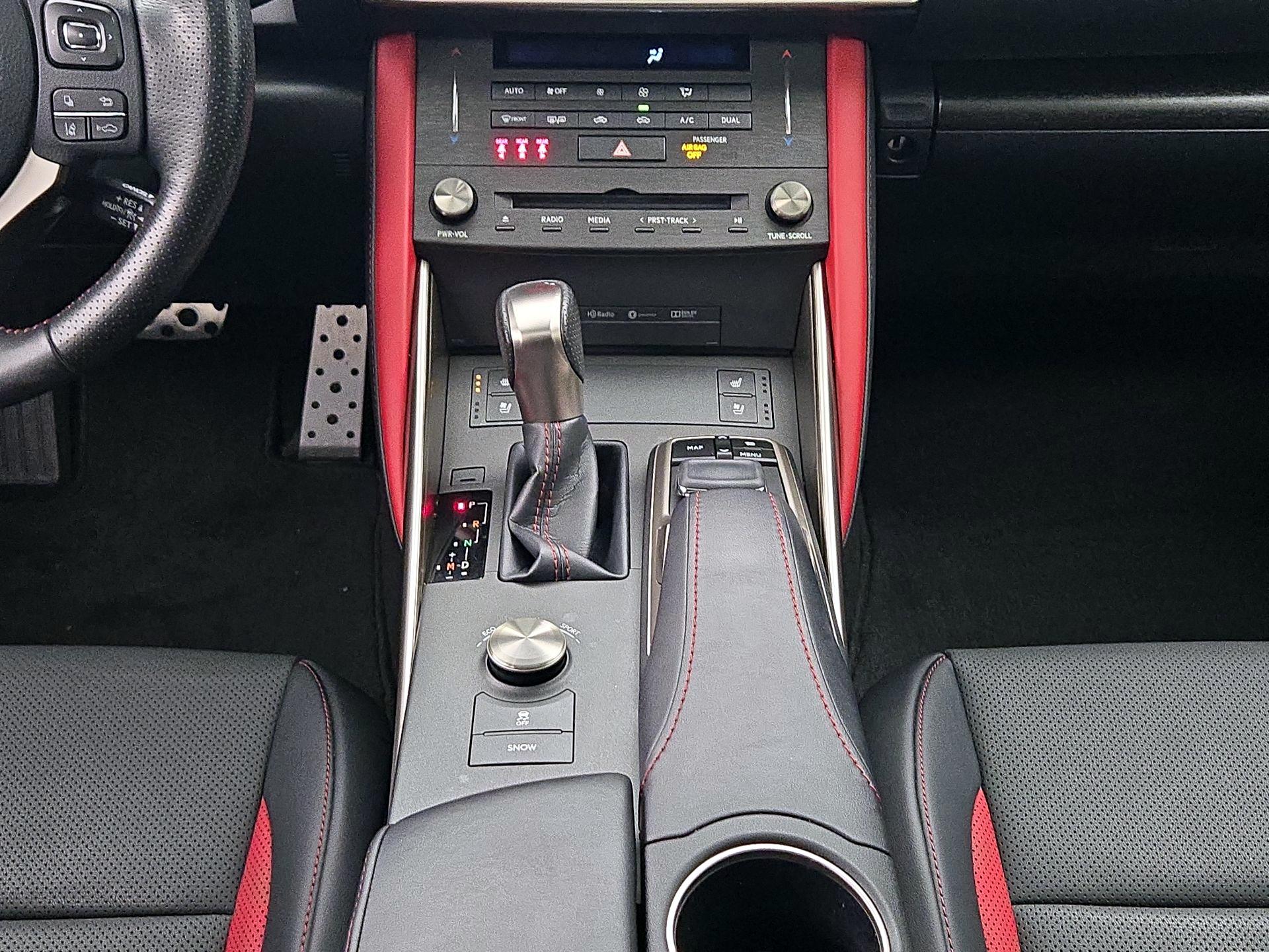 Thumbnail: 2019 Lexus IS - 18