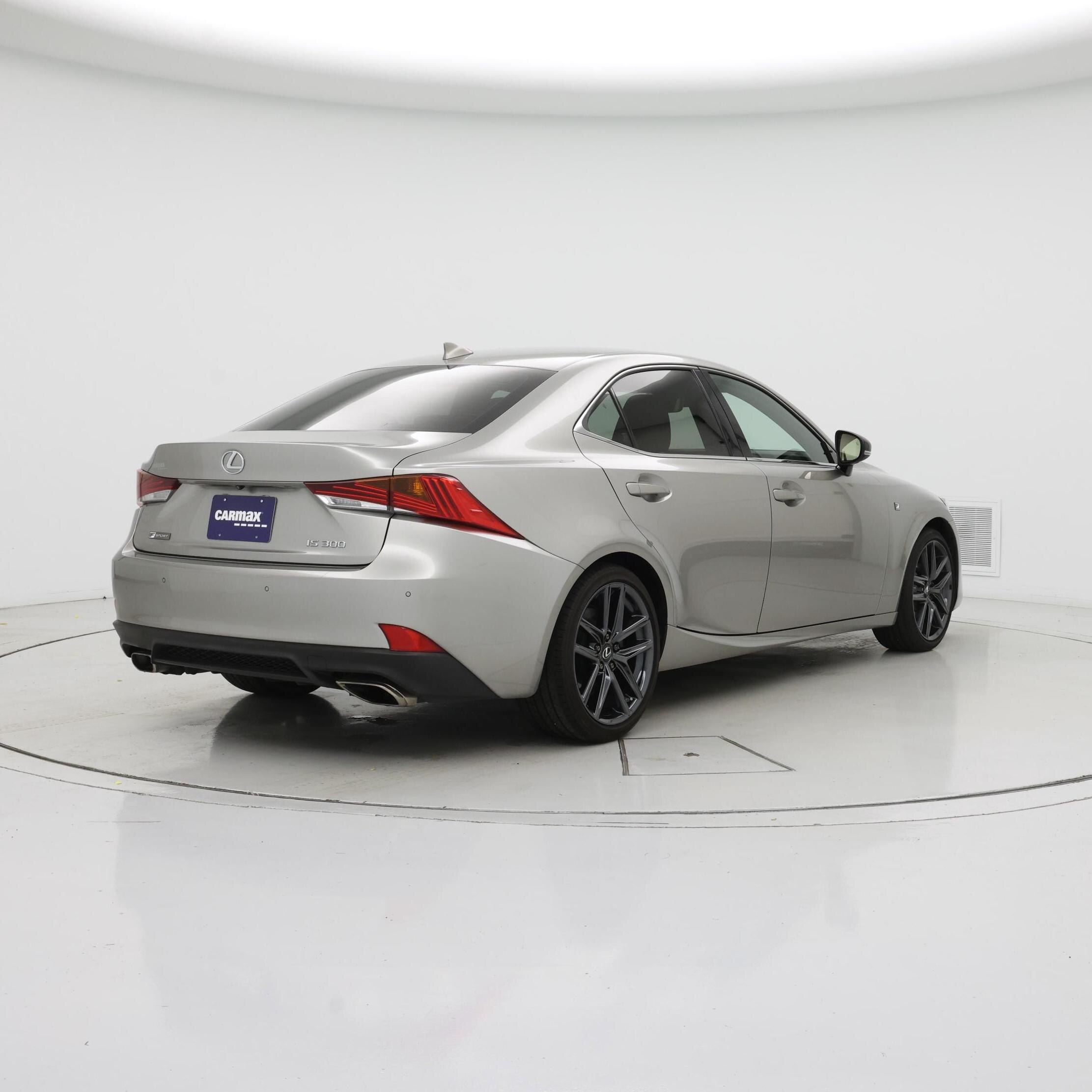 Thumbnail: 2019 Lexus IS - 8