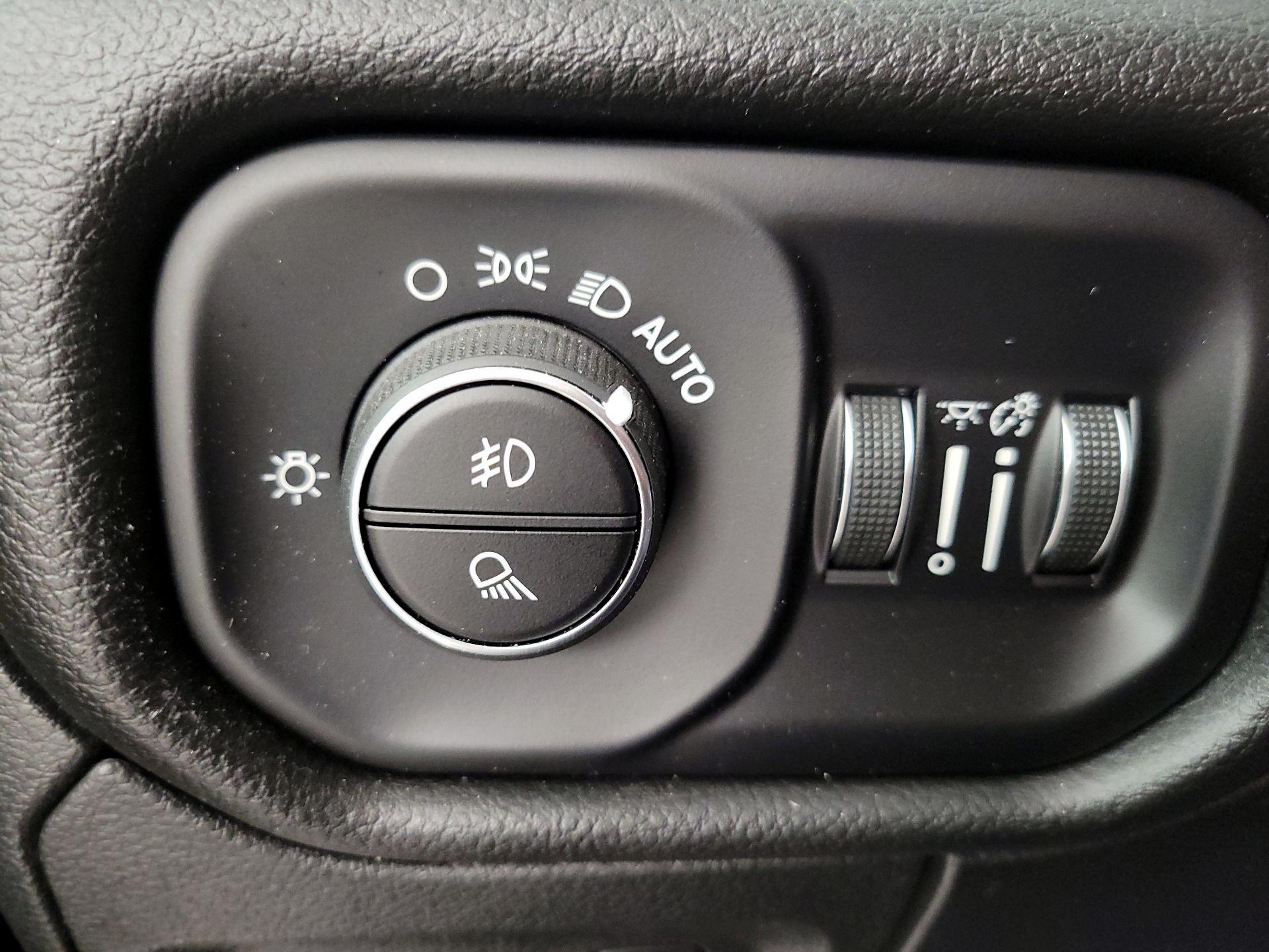 Thumbnail: 2023 RAM 1500 - 13