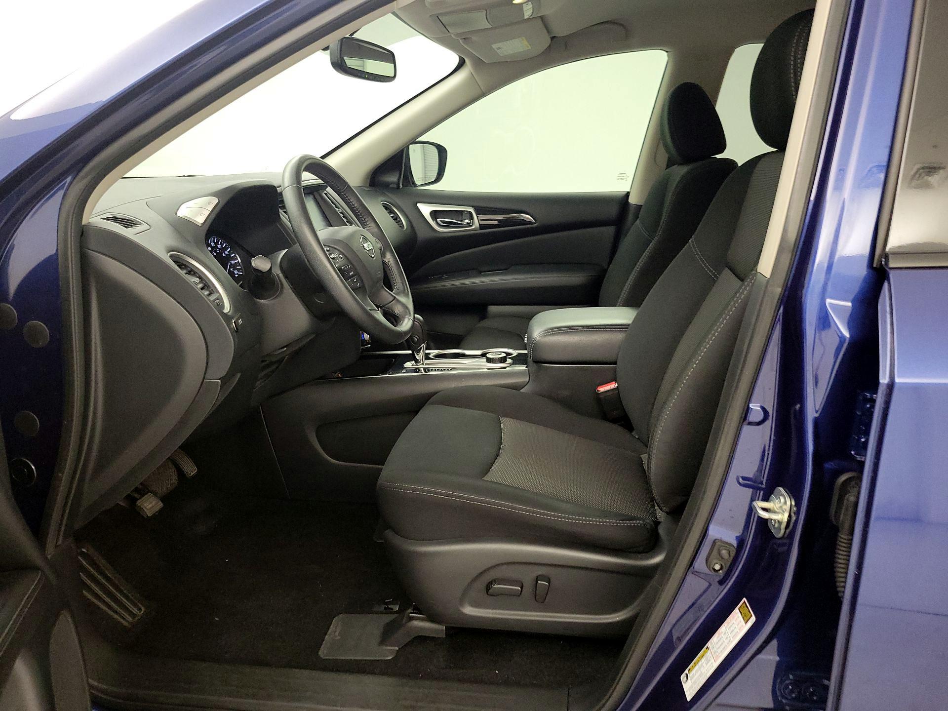 Thumbnail: 2020 Nissan Pathfinder - 11