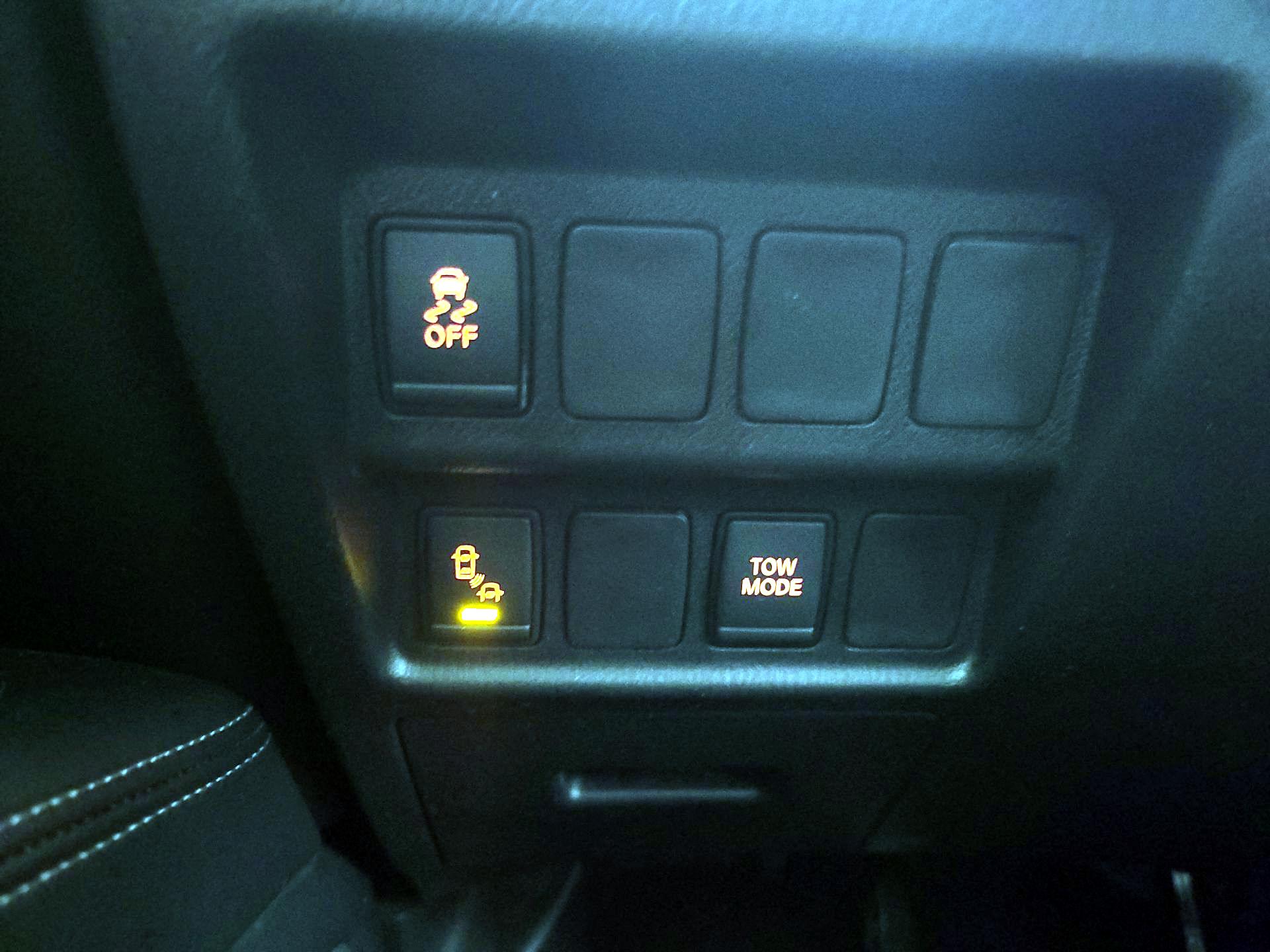 Thumbnail: 2020 Nissan Pathfinder - 13