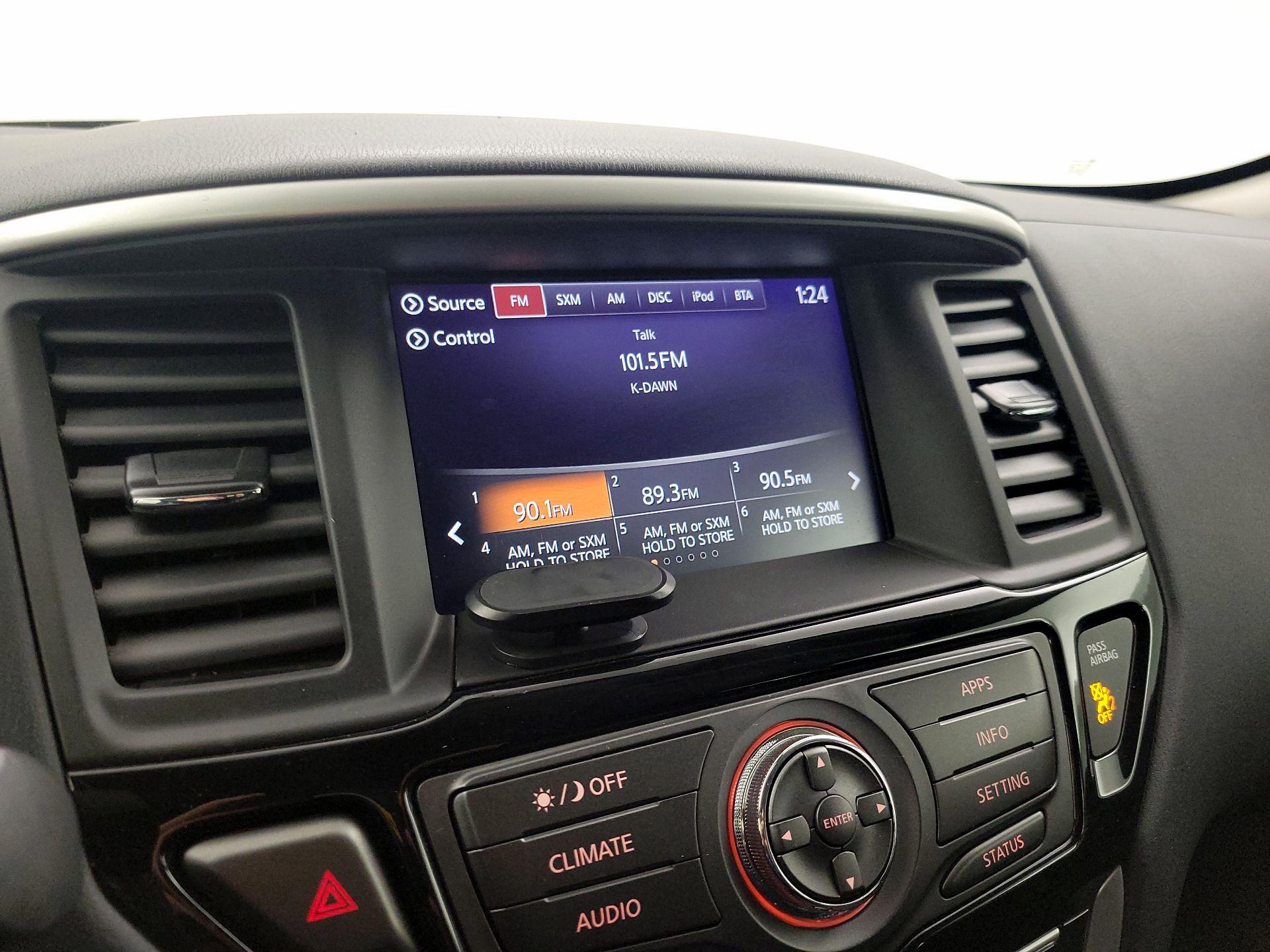 Thumbnail: 2020 Nissan Pathfinder - 15