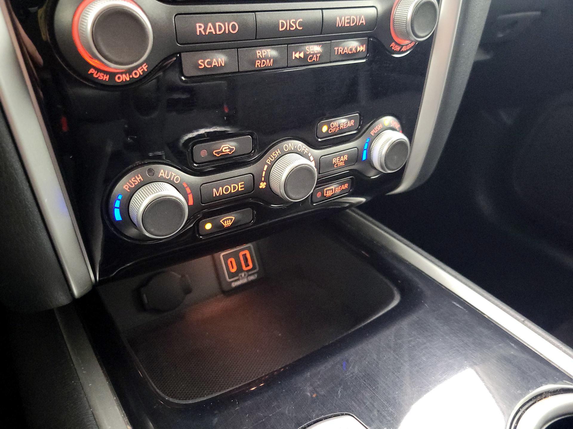 Thumbnail: 2020 Nissan Pathfinder - 16