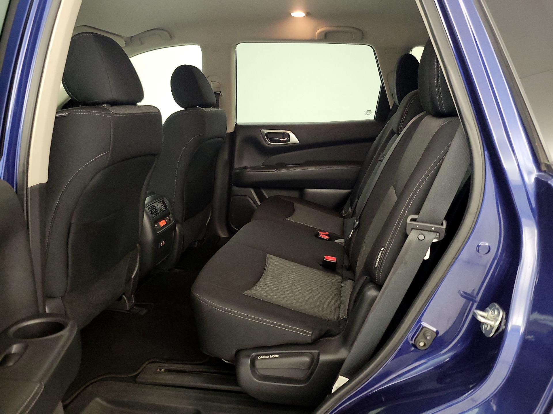 Thumbnail: 2020 Nissan Pathfinder - 19