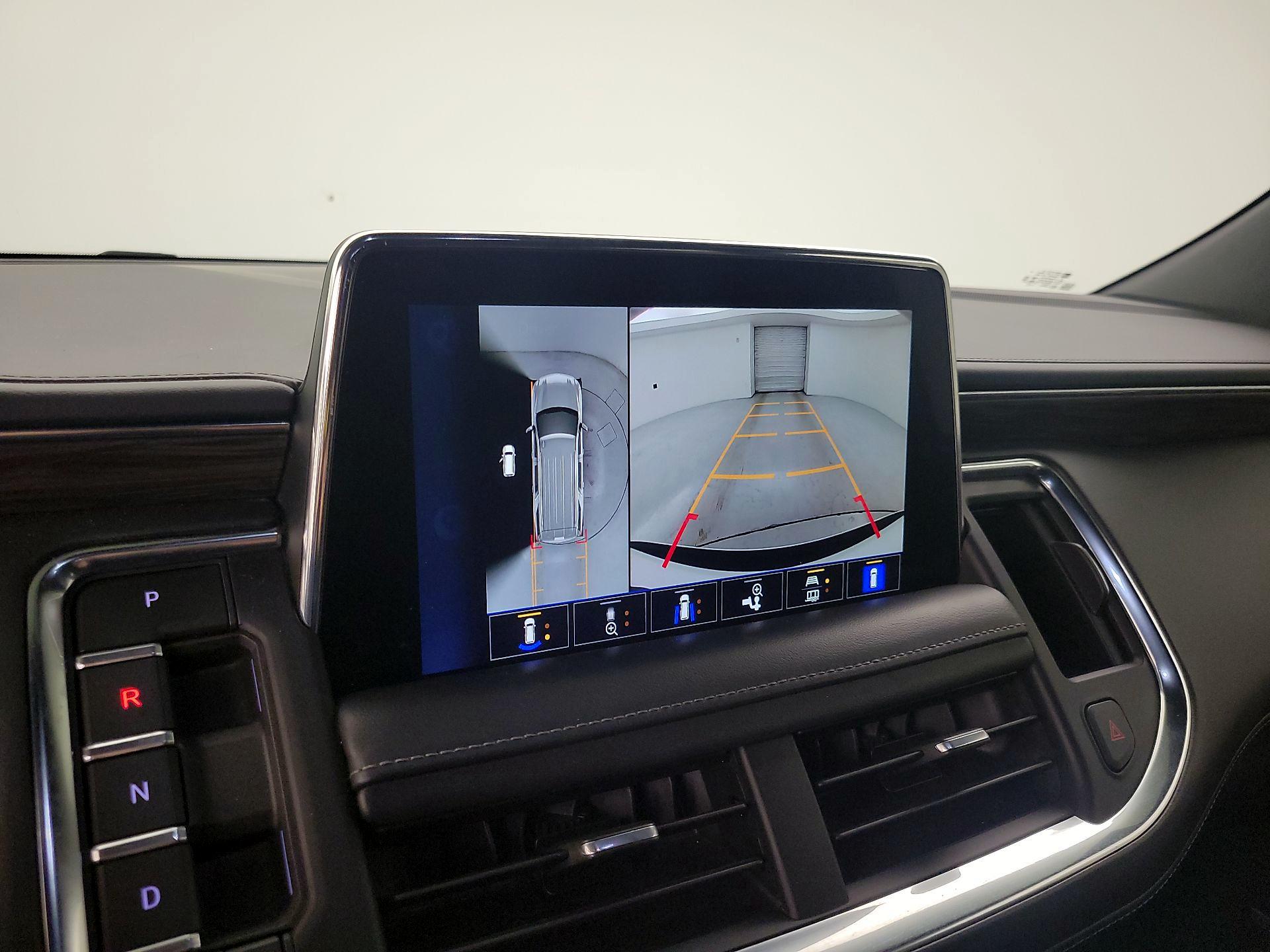 Thumbnail: 2022 Chevrolet Tahoe - 14