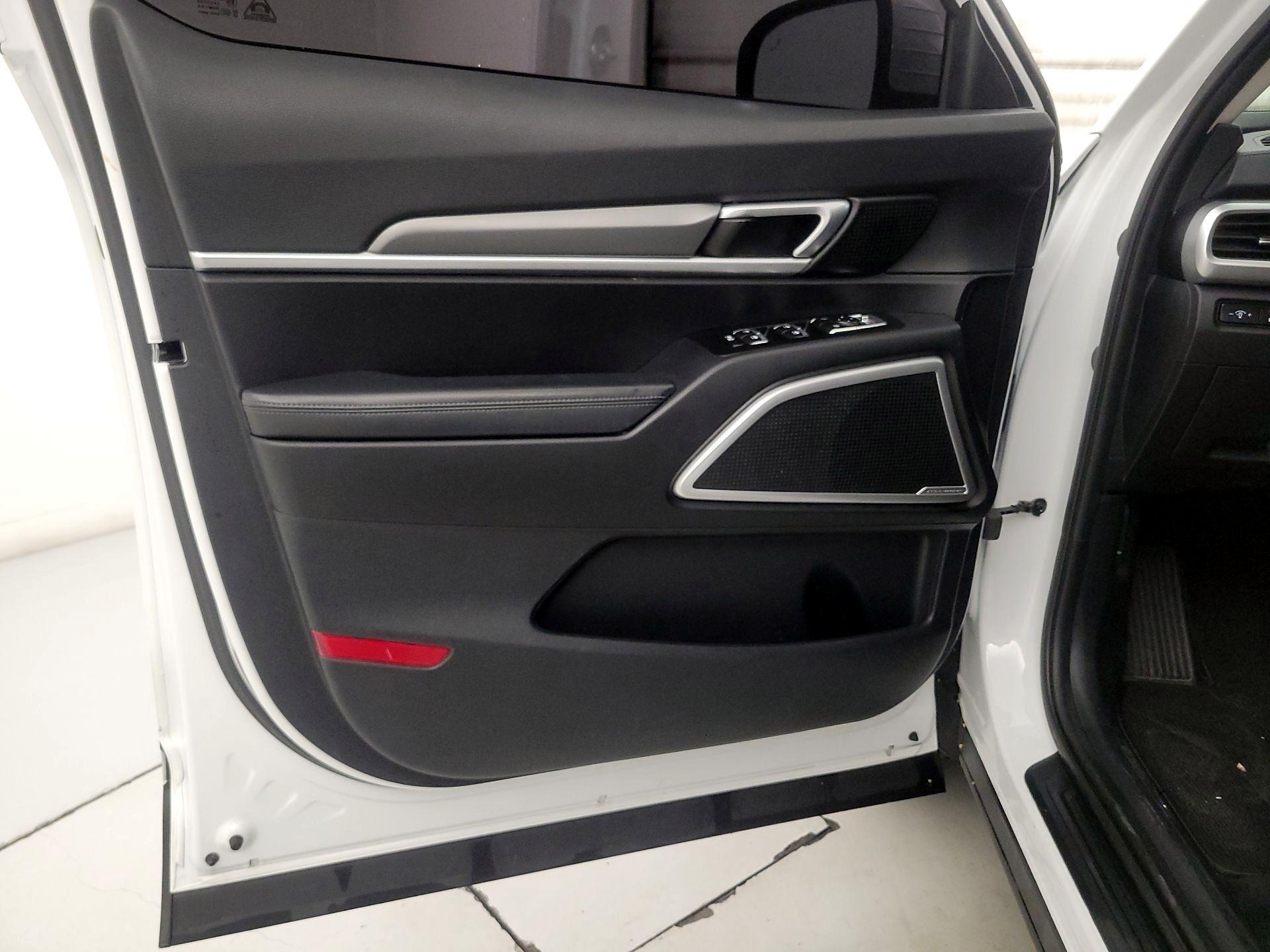 Thumbnail: 2020 Kia Telluride - 12