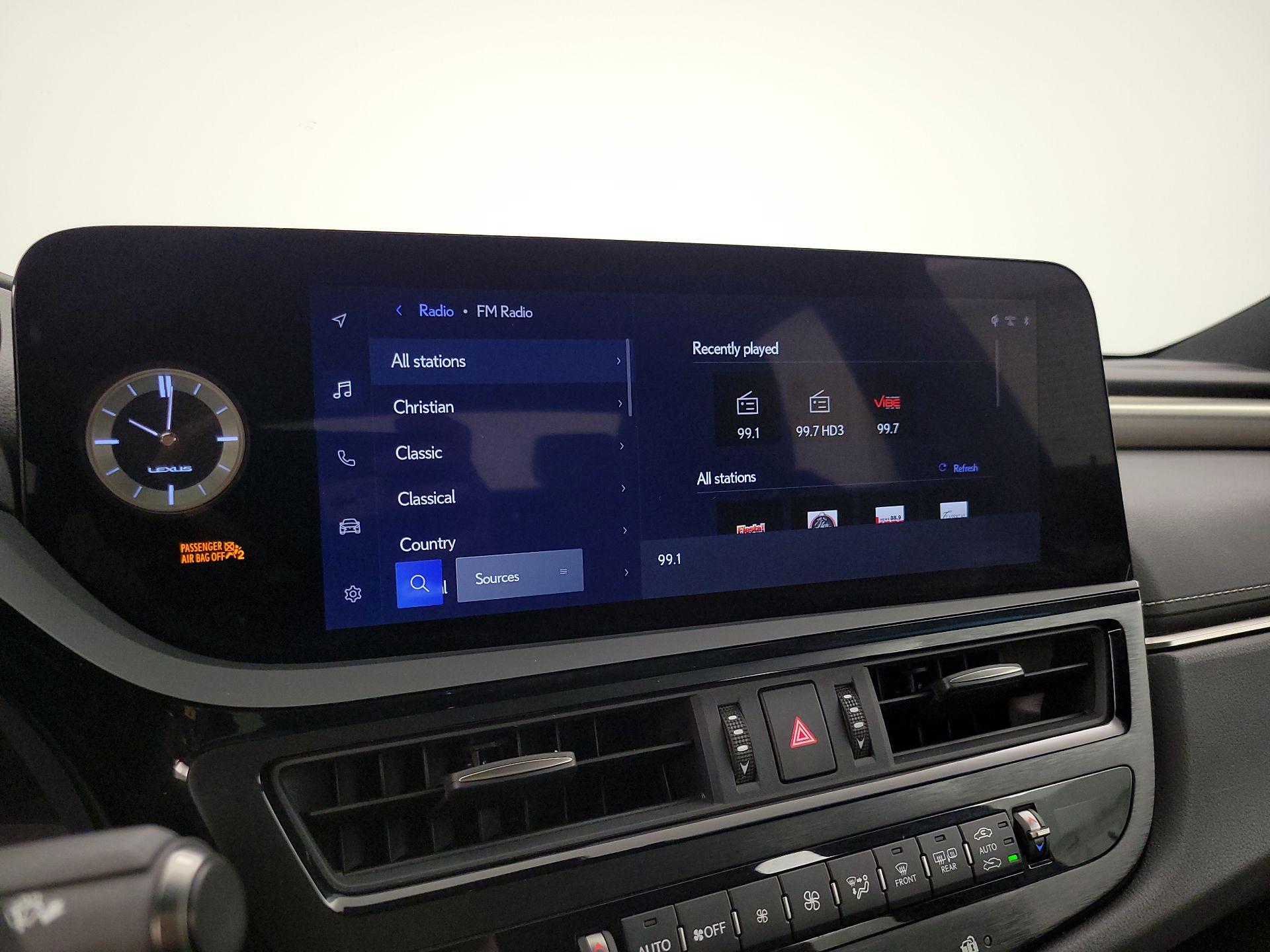 Thumbnail: 2023 Lexus ES - 15