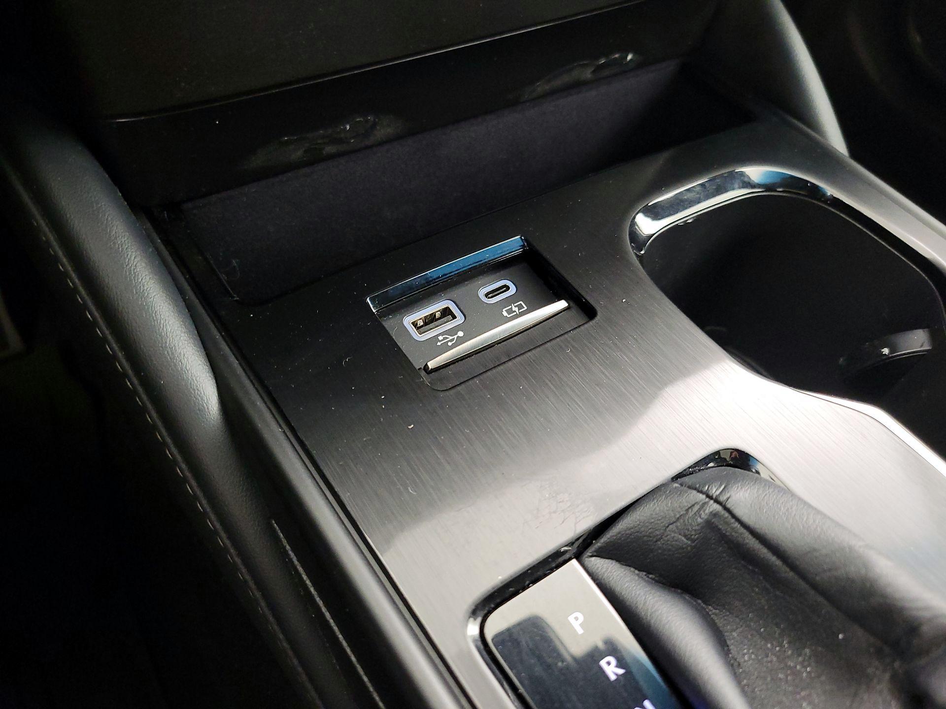 Thumbnail: 2023 Lexus ES - 18