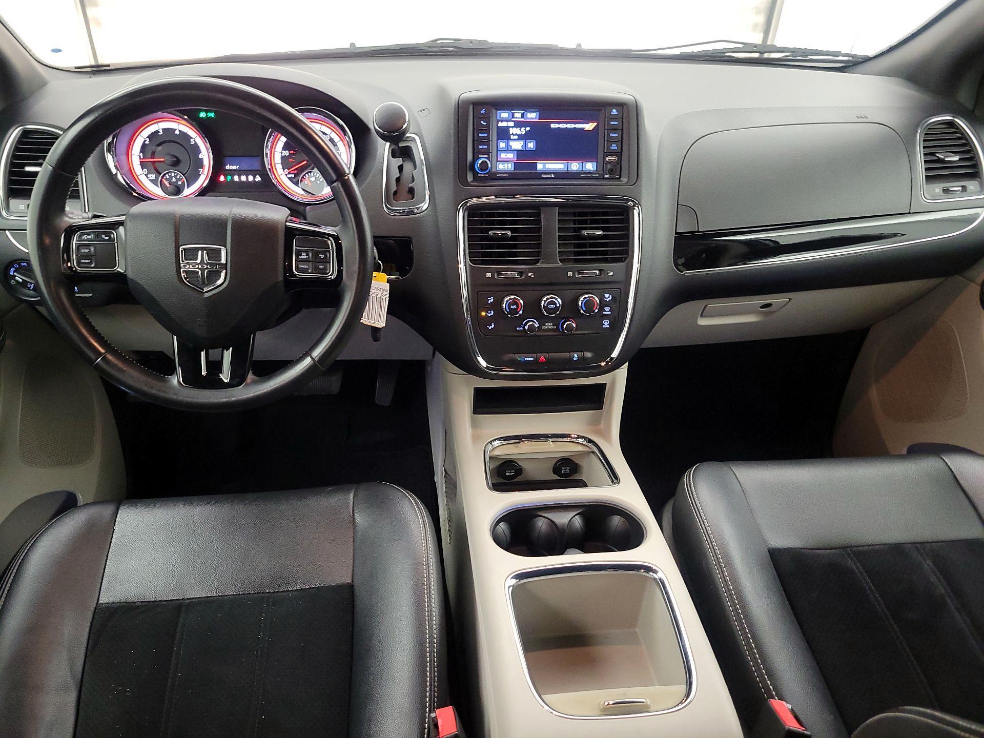 Thumbnail: 2018 Dodge Grand Caravan - 9