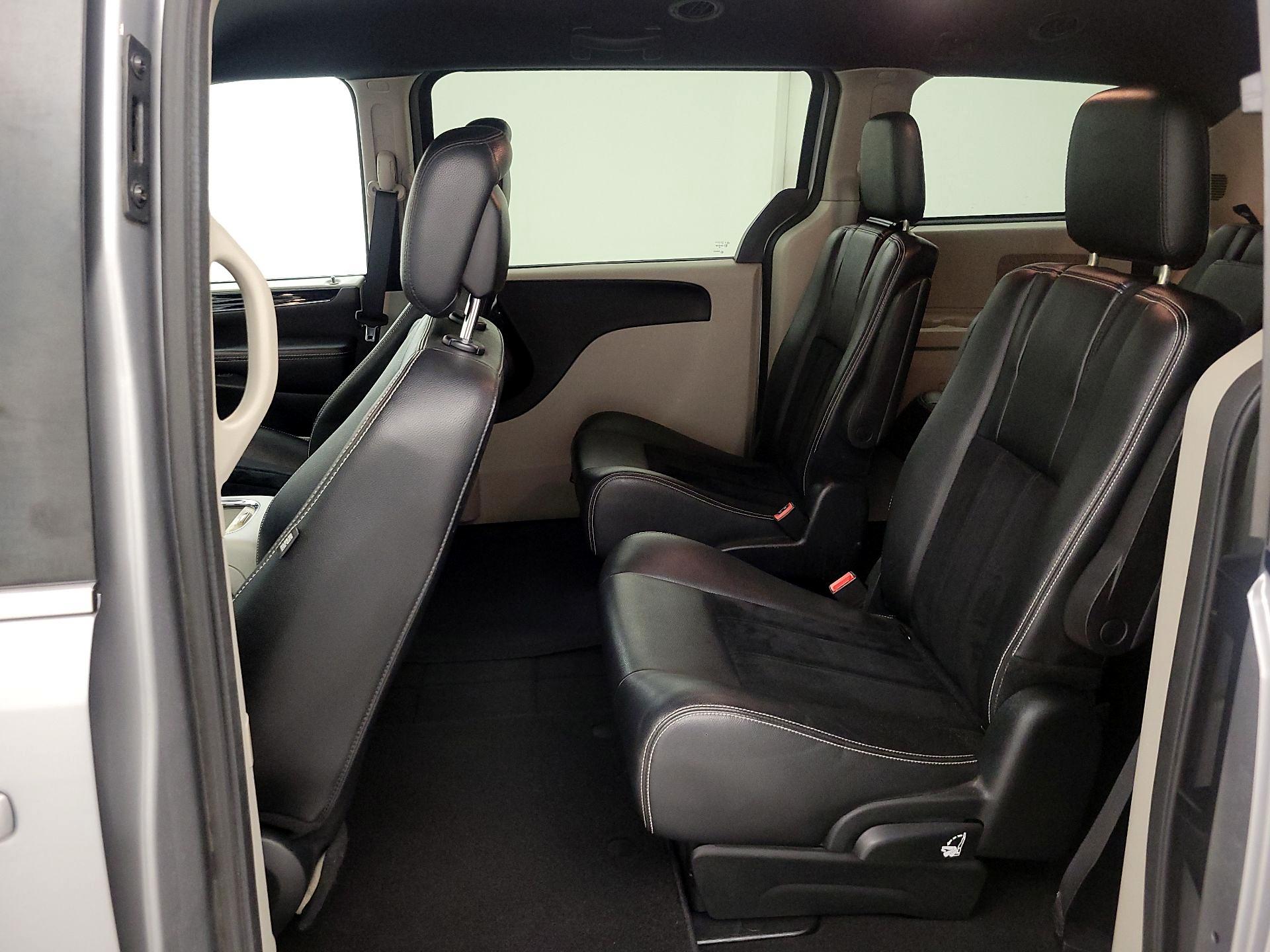 Thumbnail: 2018 Dodge Grand Caravan - 19