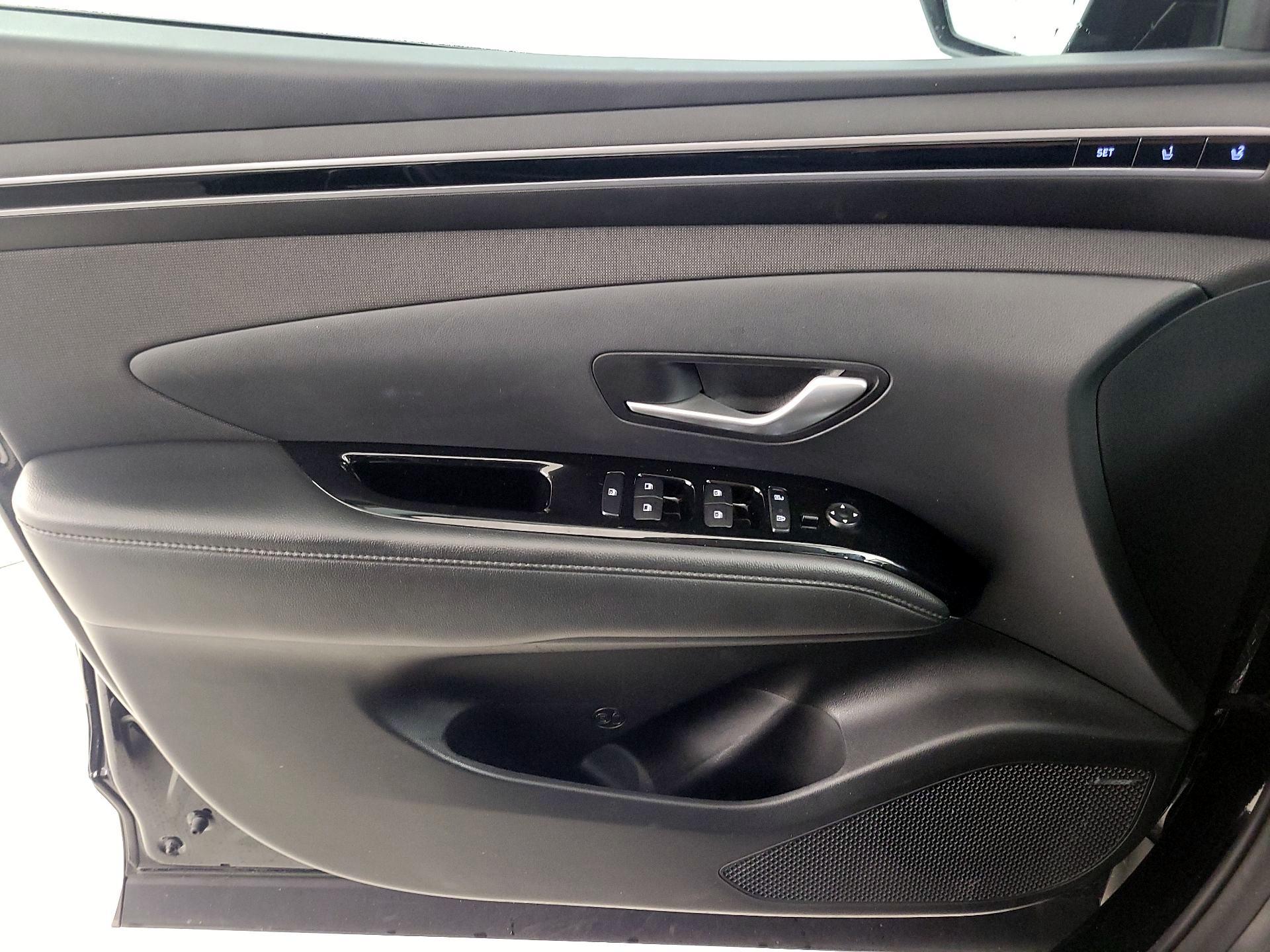 Thumbnail: 2022 Hyundai Tucson - 12