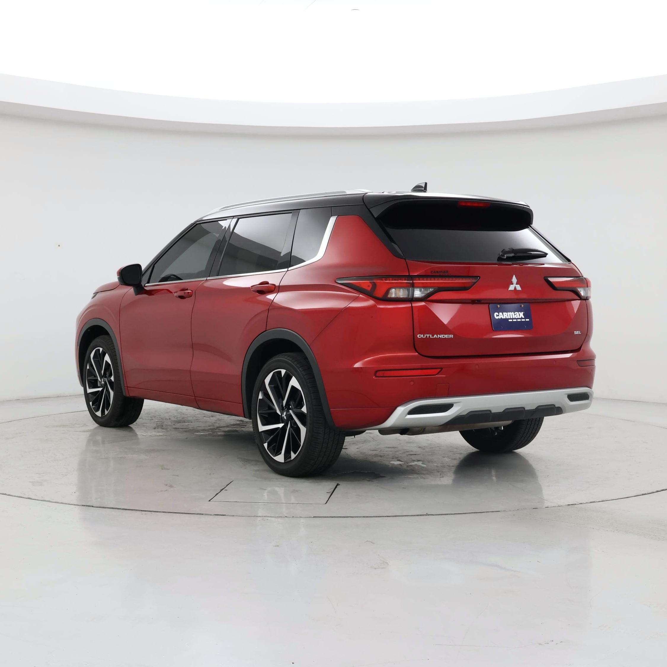 Thumbnail: 2024 Mitsubishi Outlander - 2