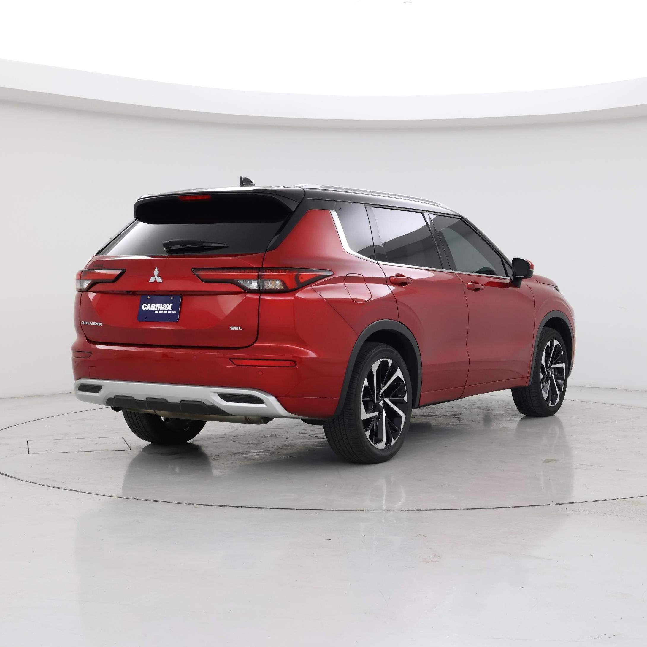 Thumbnail: 2024 Mitsubishi Outlander - 8