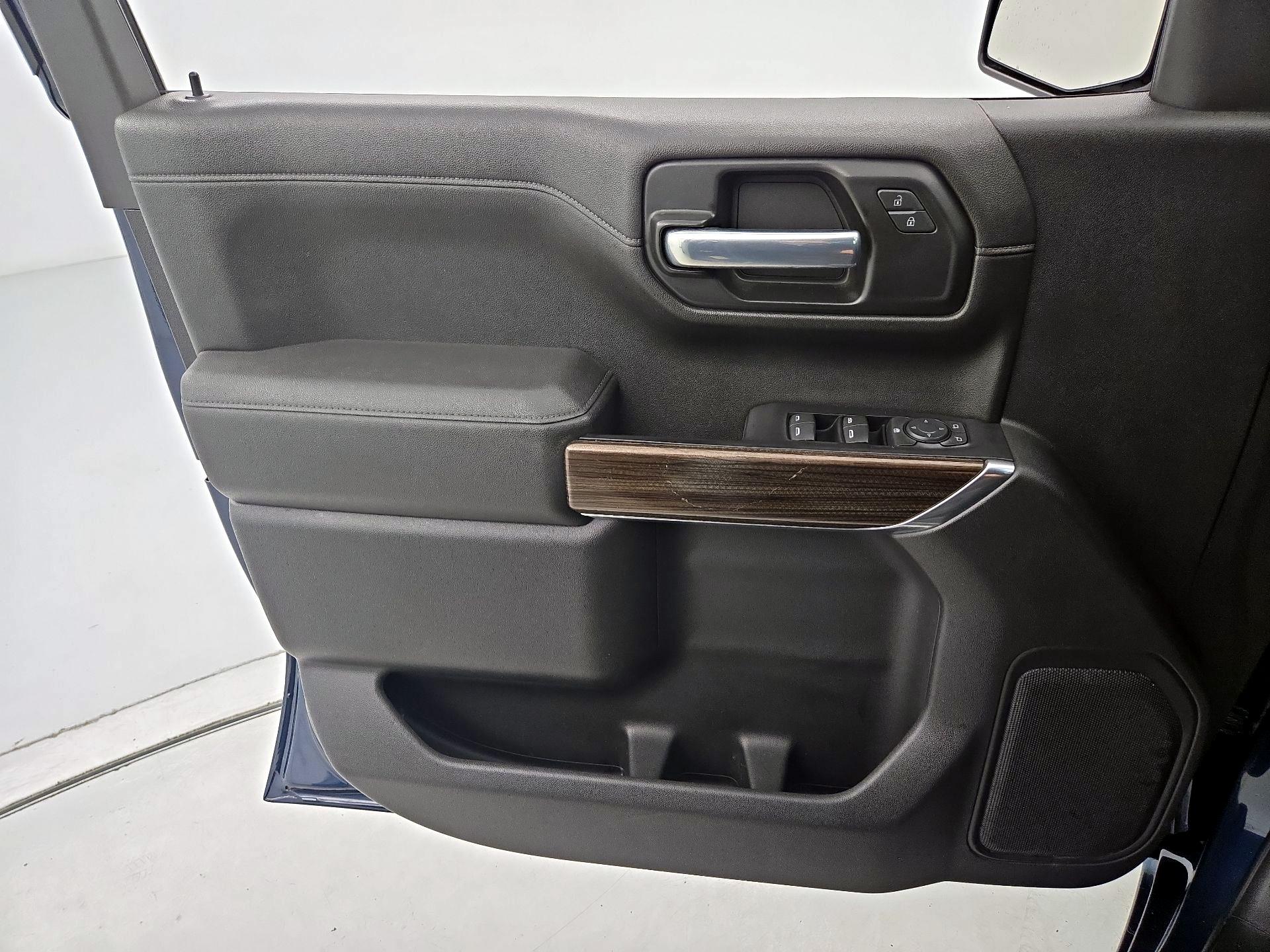 Thumbnail: 2021 Chevrolet Silverado 1500 - 12