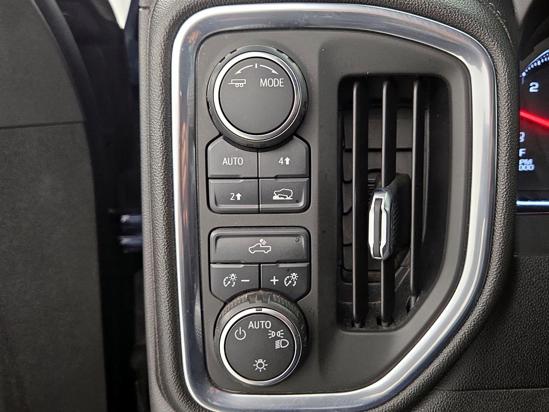 Thumbnail: 2021 Chevrolet Silverado 1500 - 13