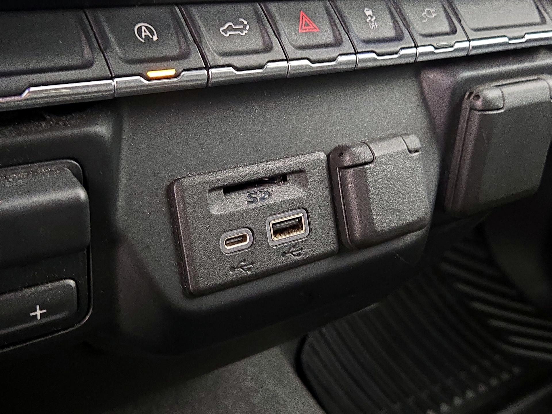 Thumbnail: 2021 Chevrolet Silverado 1500 - 18