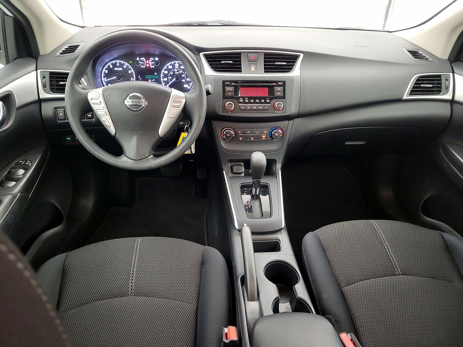 Thumbnail: 2017 Nissan Sentra - 9