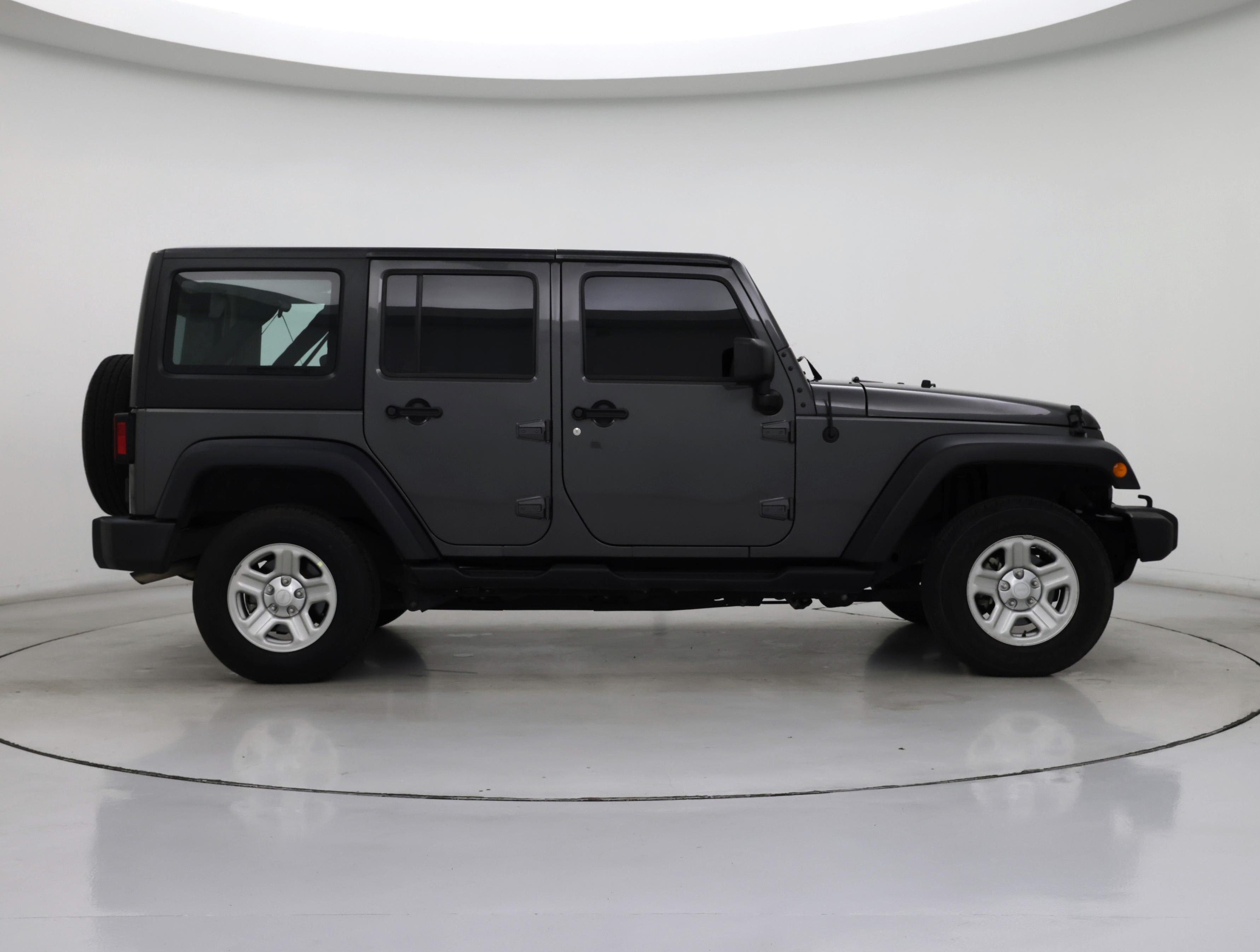 Thumbnail: 2017 Jeep Wrangler - 7