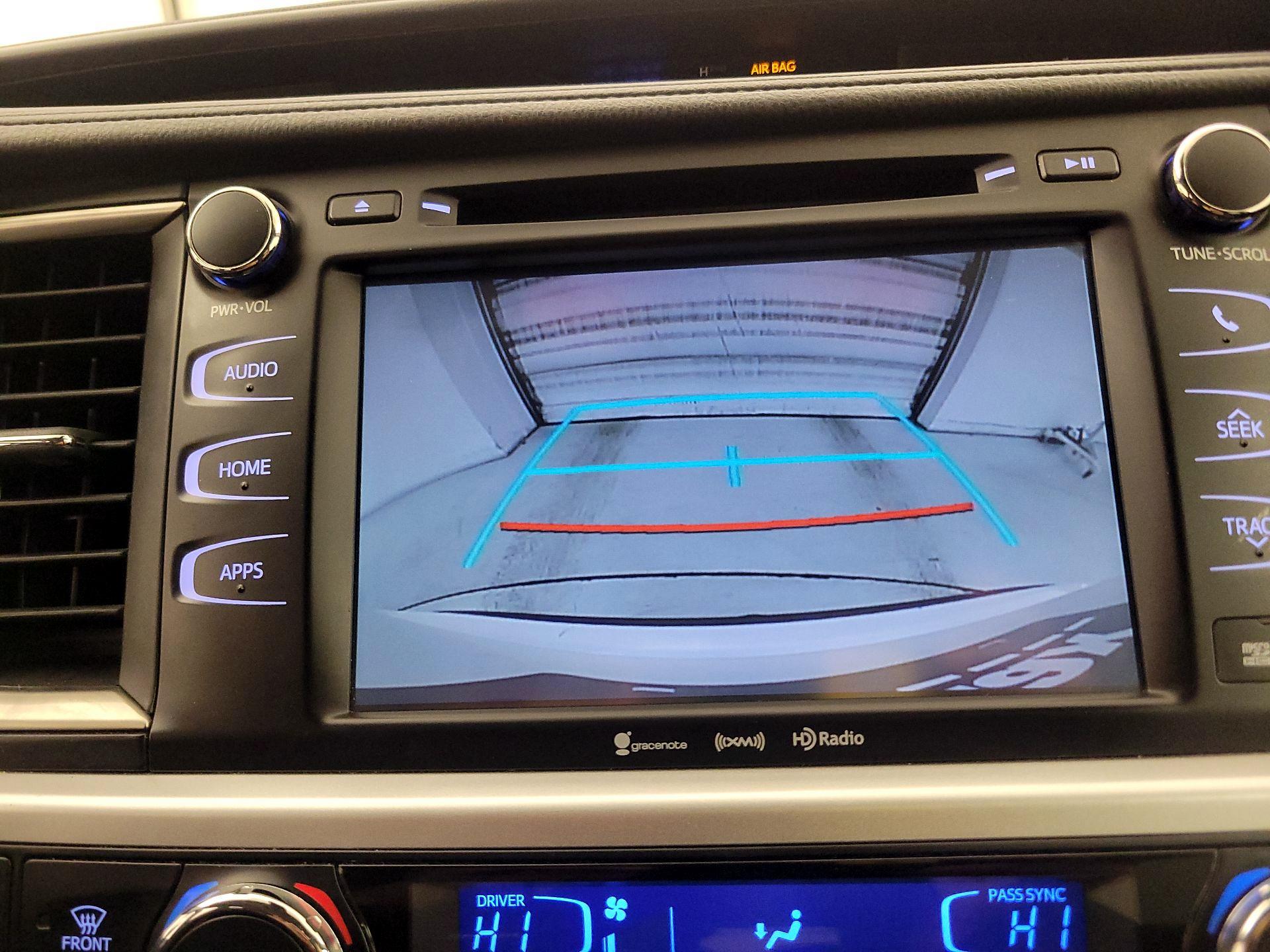 Thumbnail: 2019 Toyota Highlander - 14