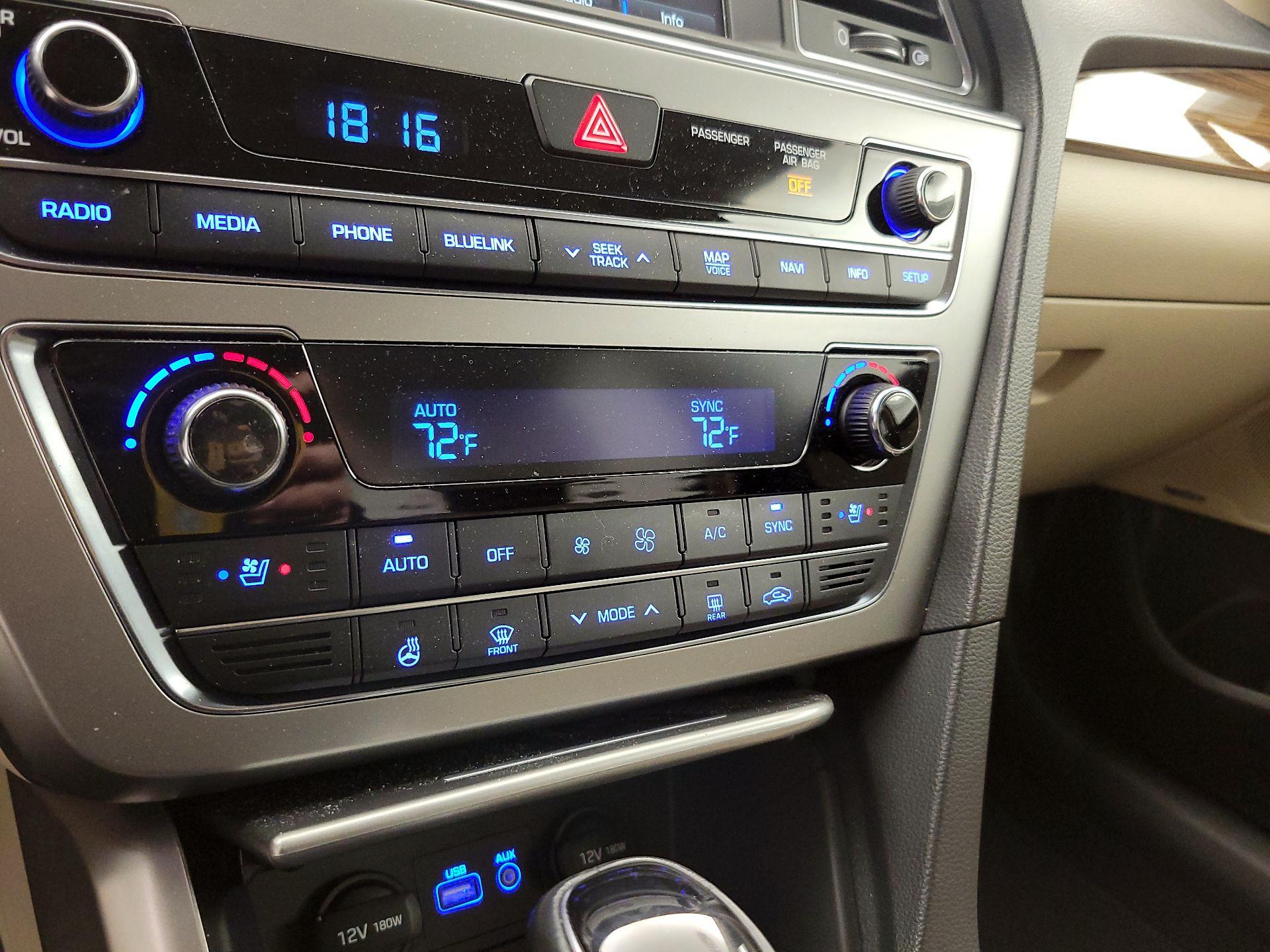 Thumbnail: 2015 Hyundai Sonata - 17