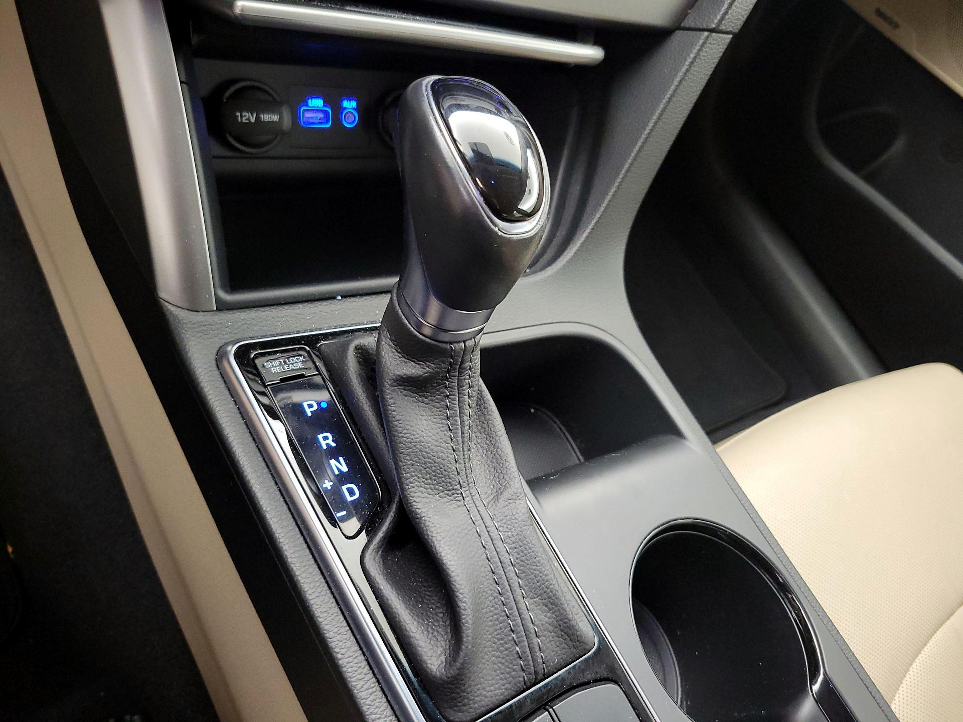 Thumbnail: 2015 Hyundai Sonata - 18