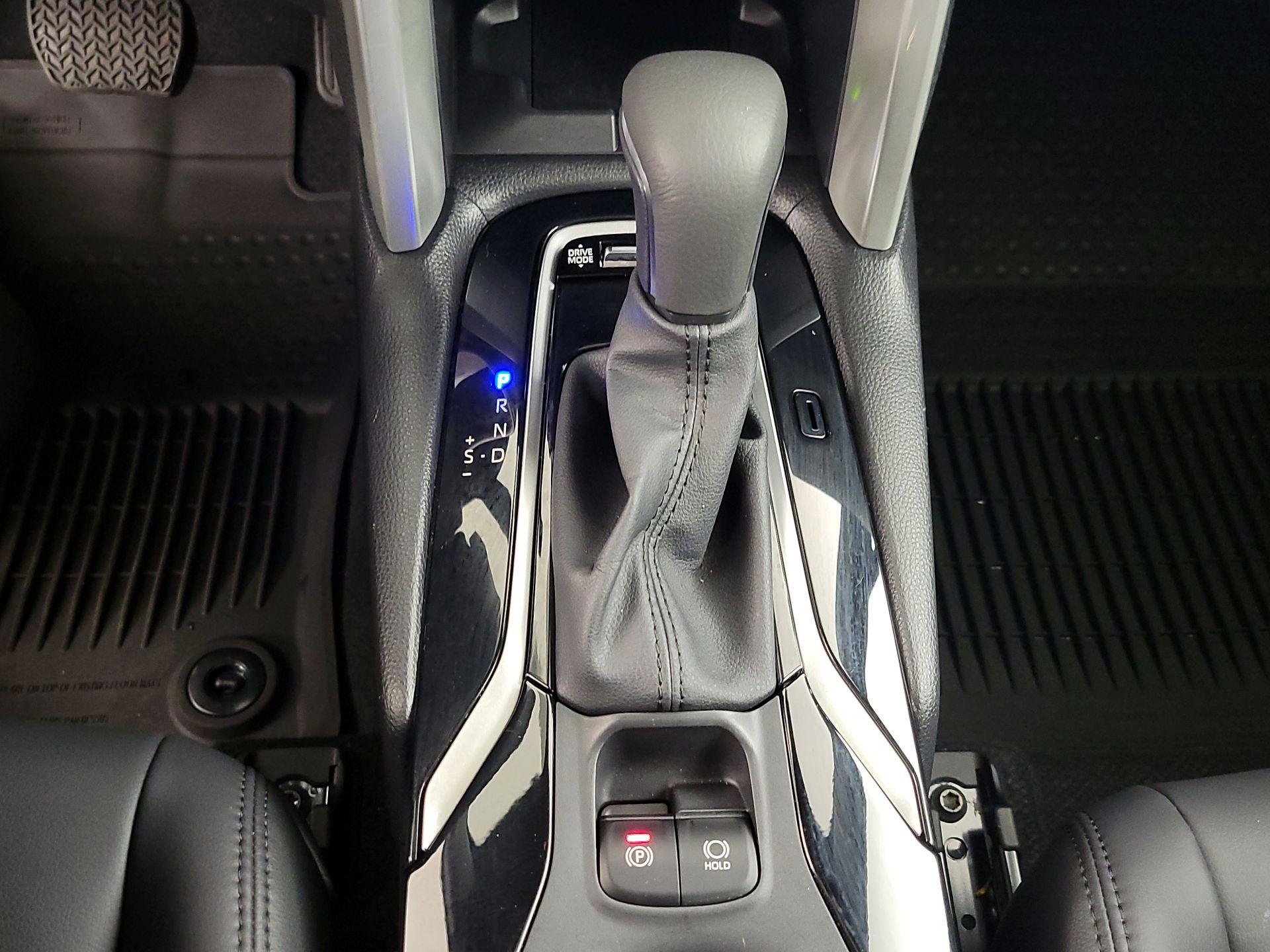 Thumbnail: 2024 Toyota Corolla Cross - 17