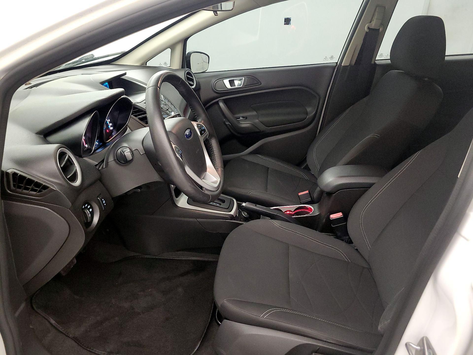 Thumbnail: 2015 Ford Fiesta - 11