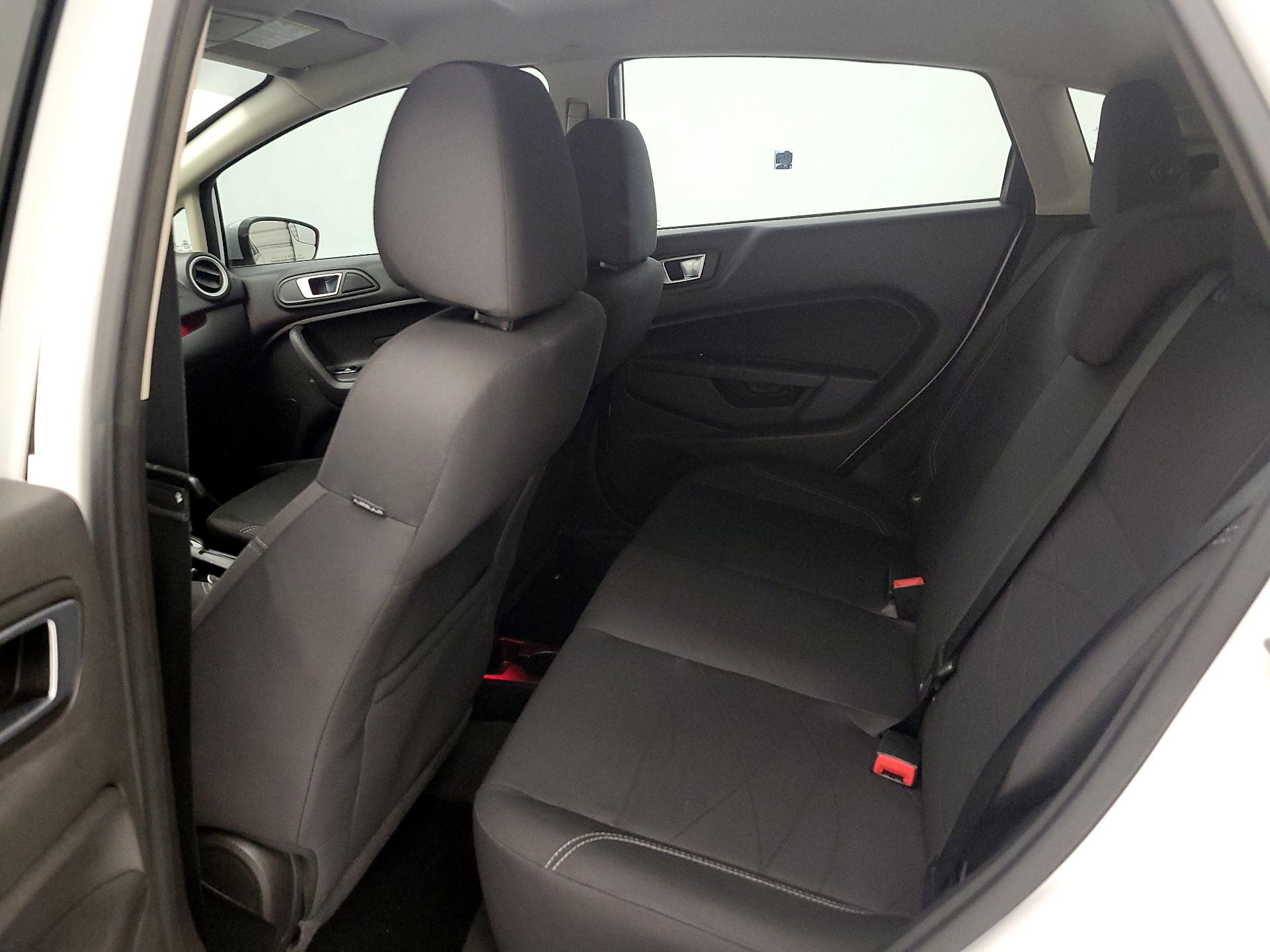 Thumbnail: 2015 Ford Fiesta - 18