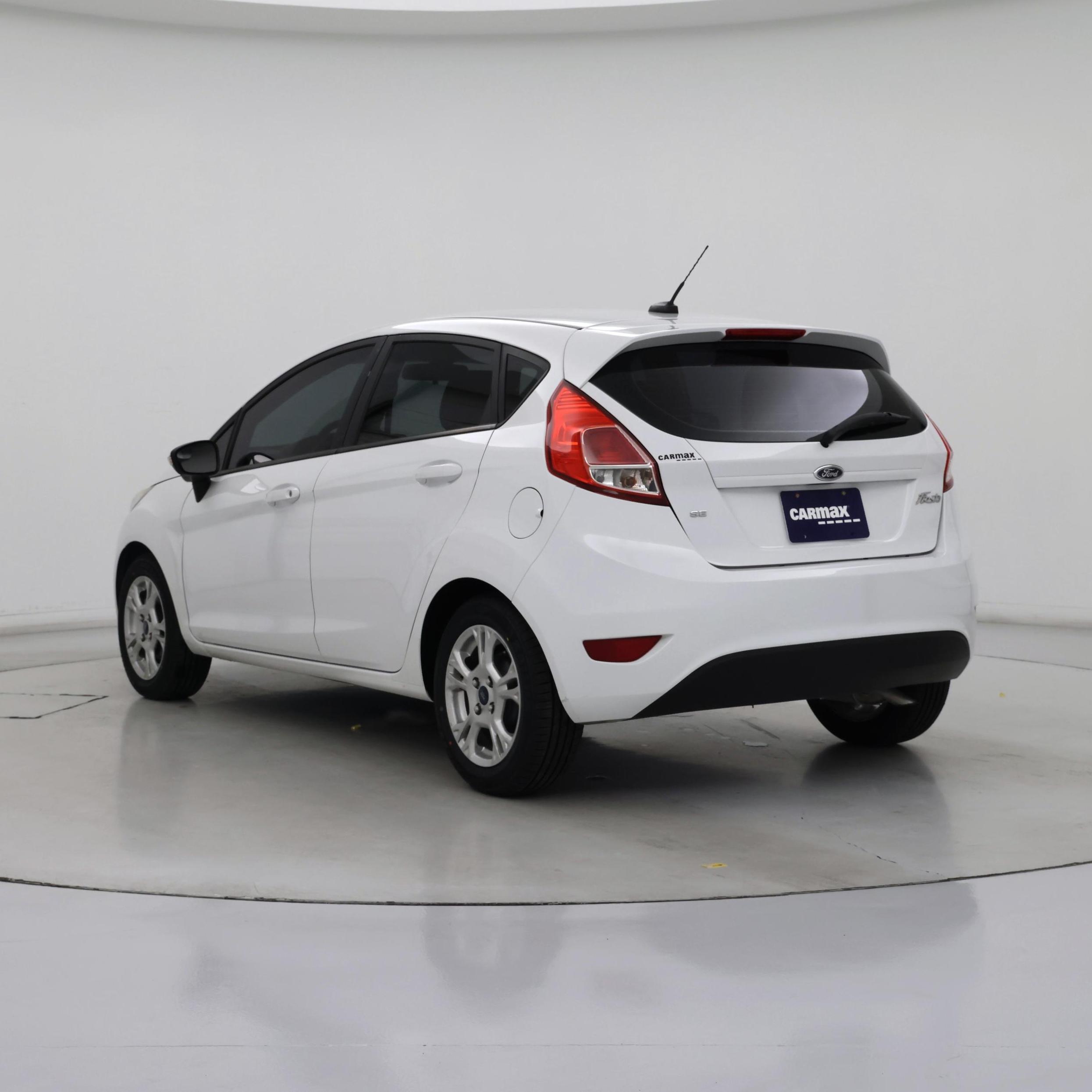Thumbnail: 2015 Ford Fiesta - 2