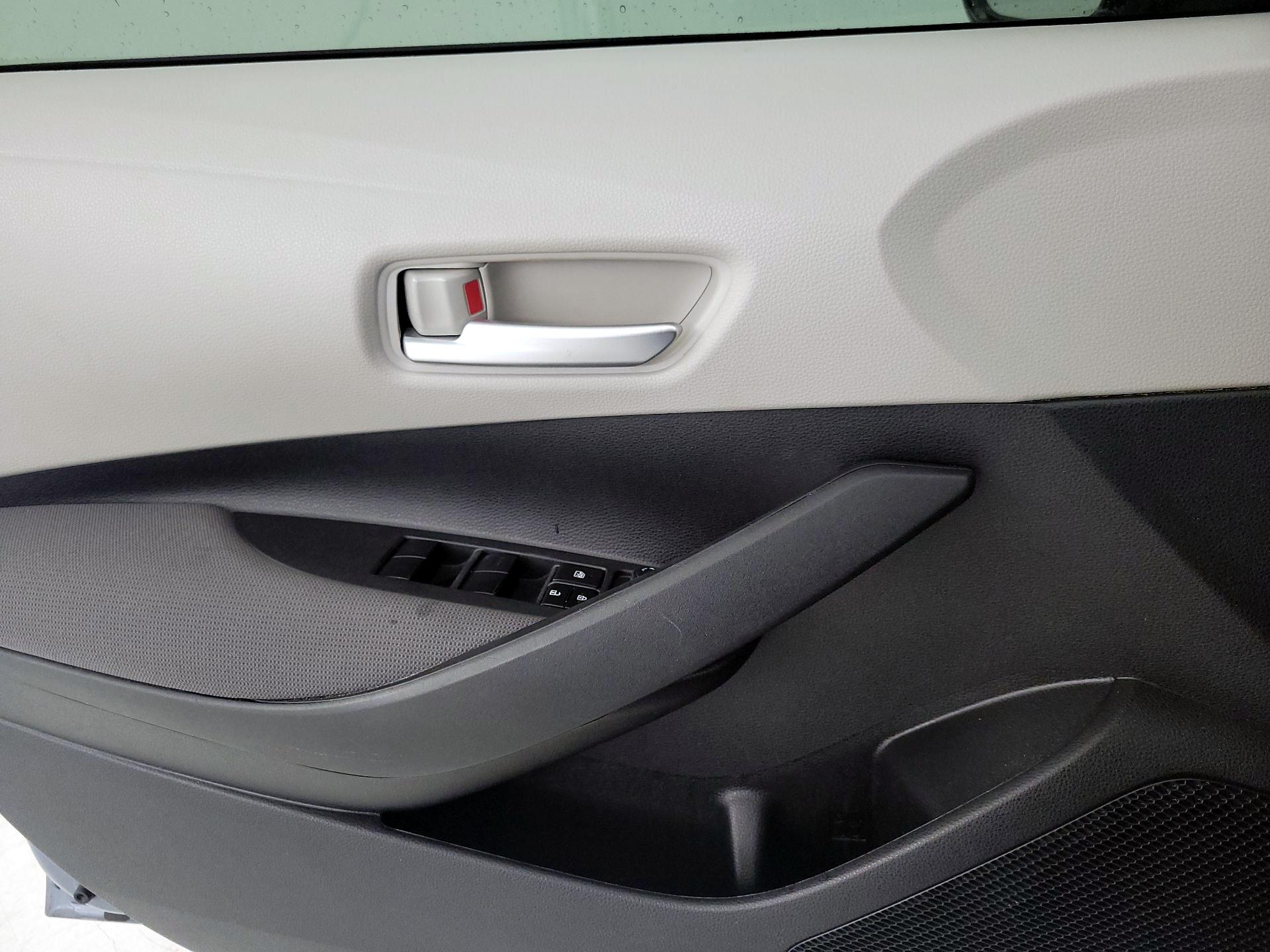 Thumbnail: 2021 Toyota Corolla - 12