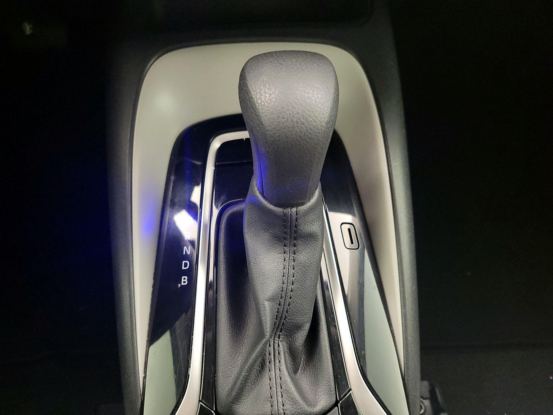 Thumbnail: 2021 Toyota Corolla - 17