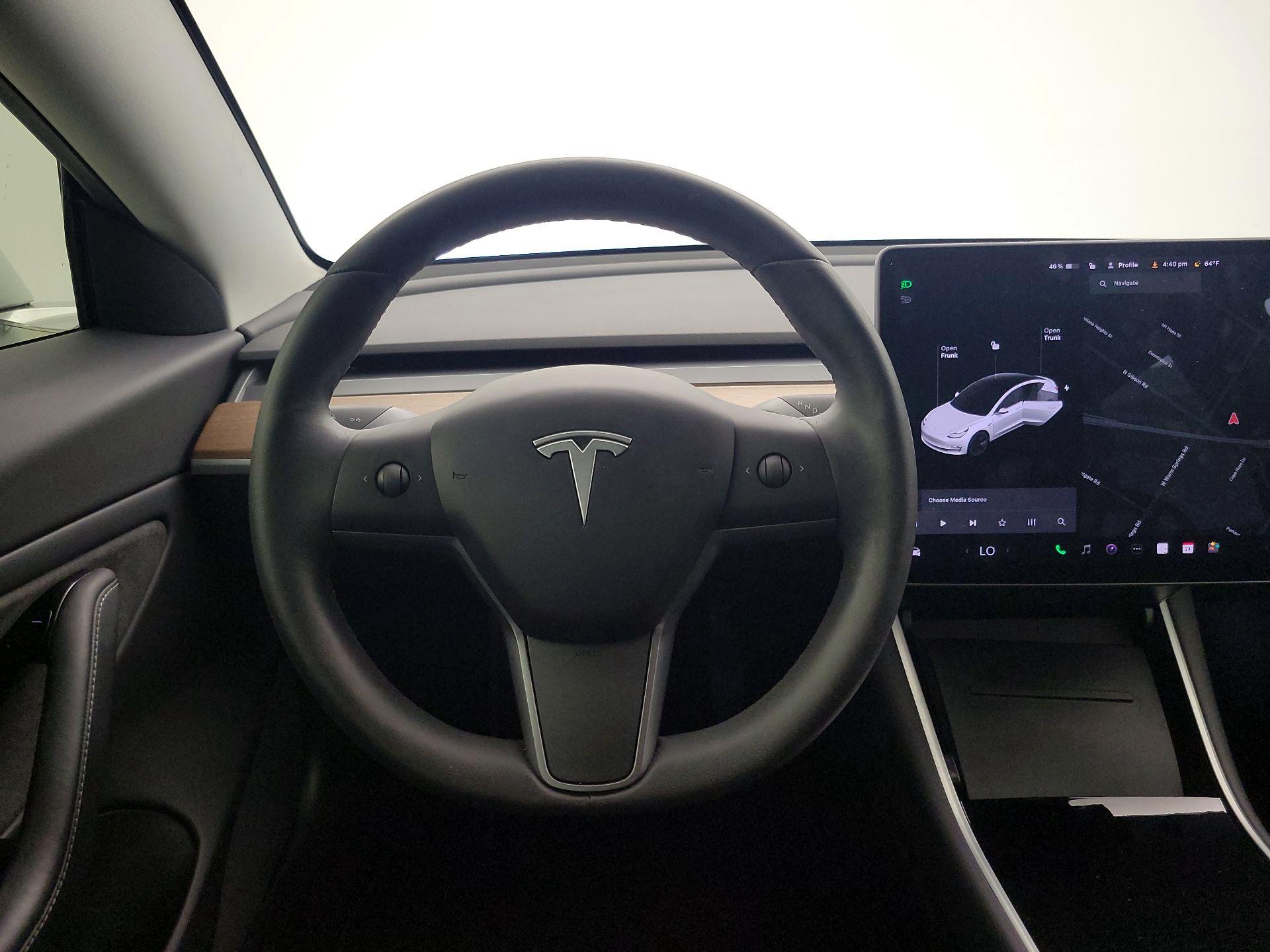 Thumbnail: 2020 Tesla Model 3 - 10