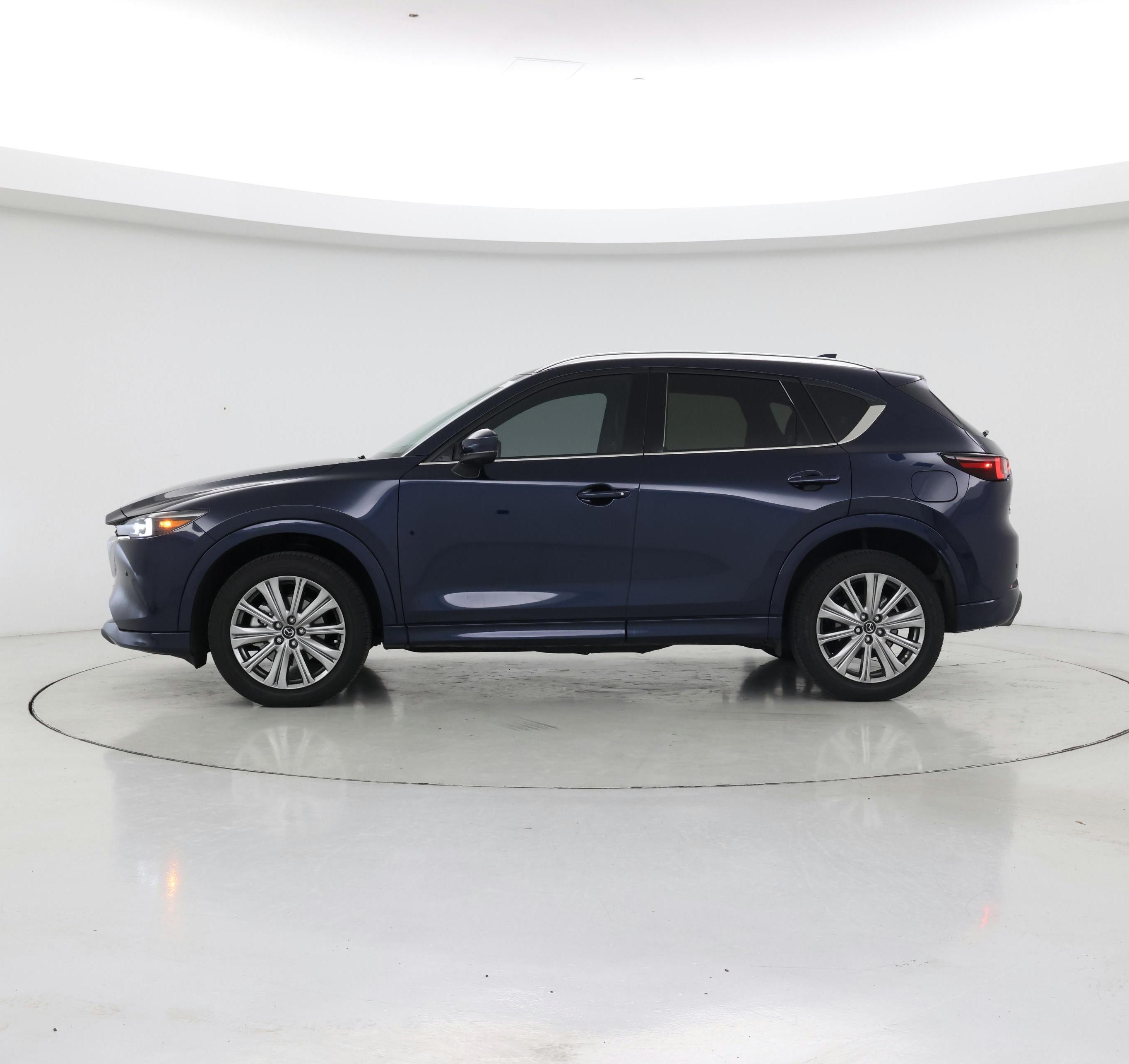 Thumbnail: 2023 Mazda CX-5 - 3