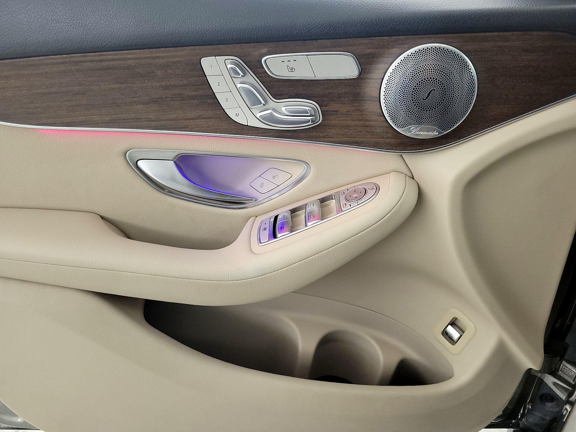 Thumbnail: 2020 Mercedes-Benz GLC - 12