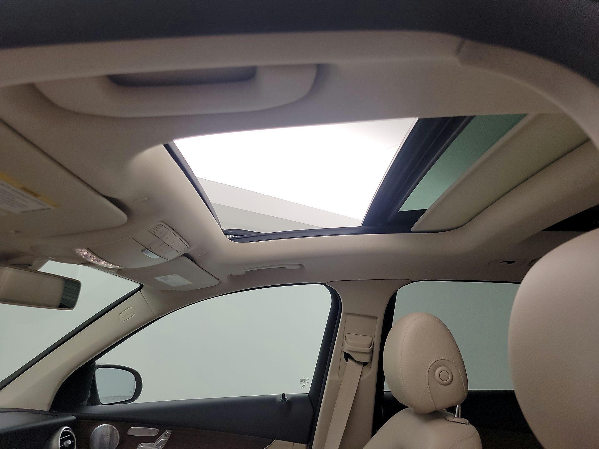 Thumbnail: 2020 Mercedes-Benz GLC - 20