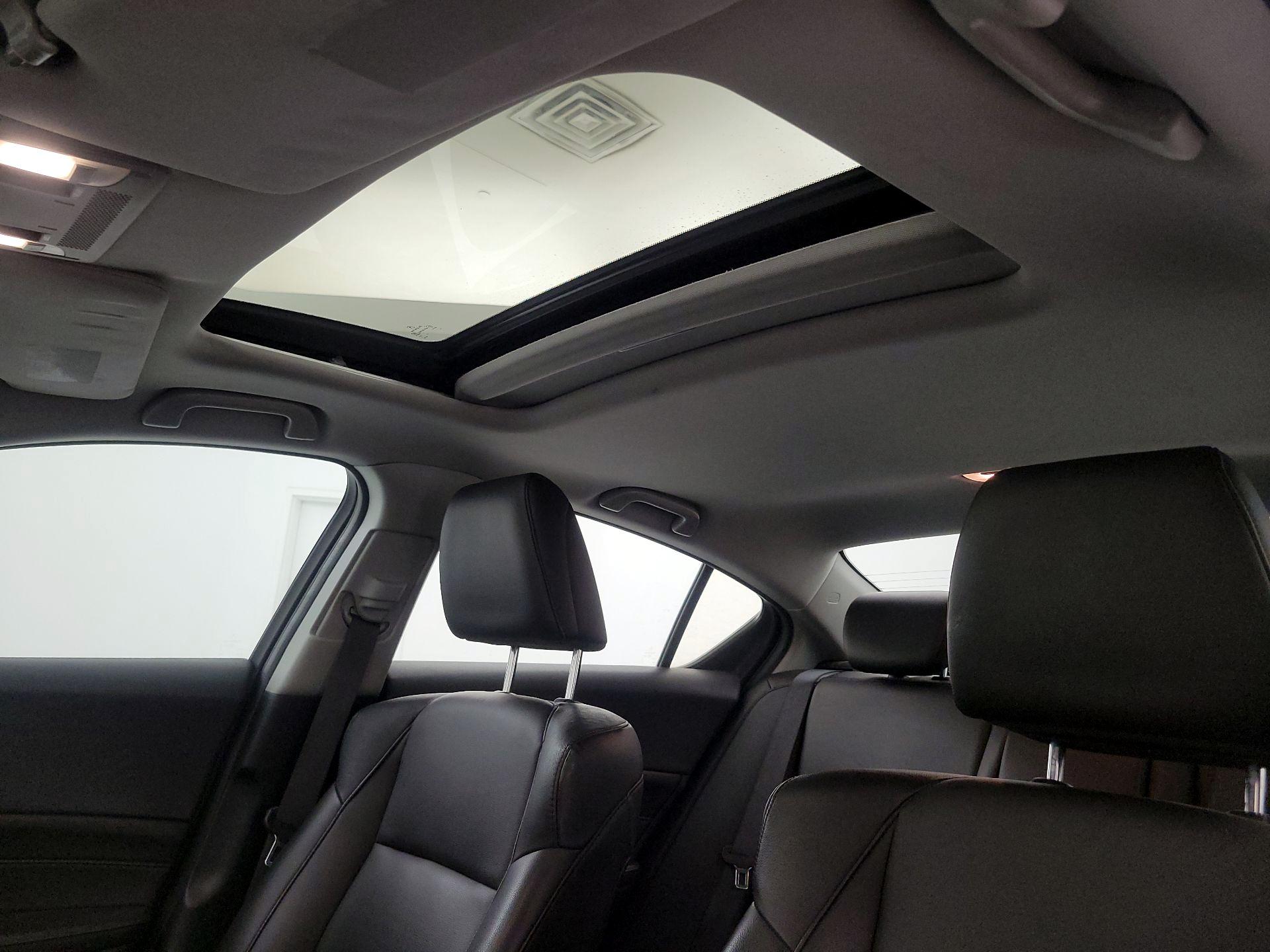 Thumbnail: 2017 Acura ILX - 19