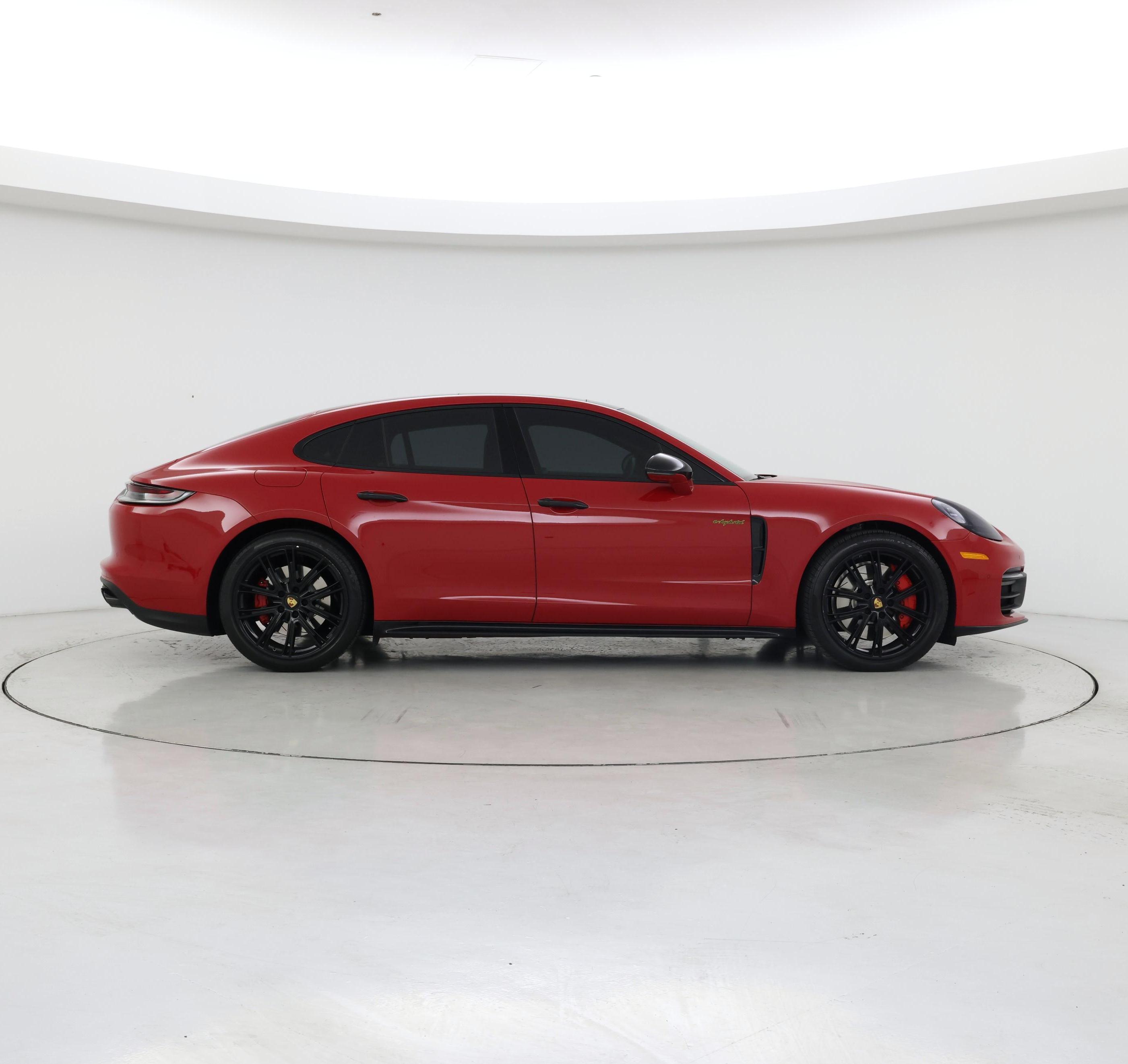 Thumbnail: 2022 Porsche Panamera - 7