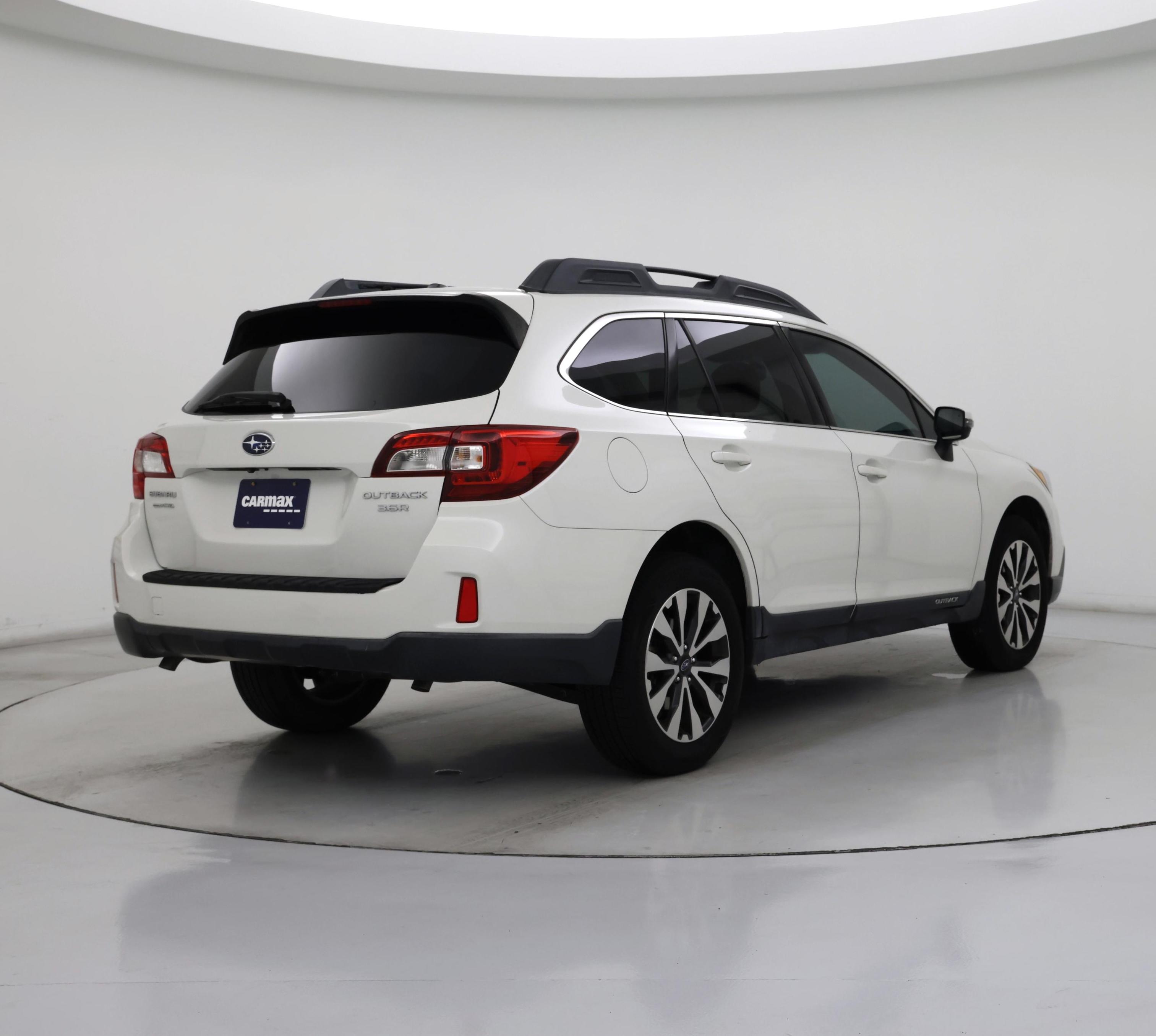 Thumbnail: 2015 Subaru Outback - 8