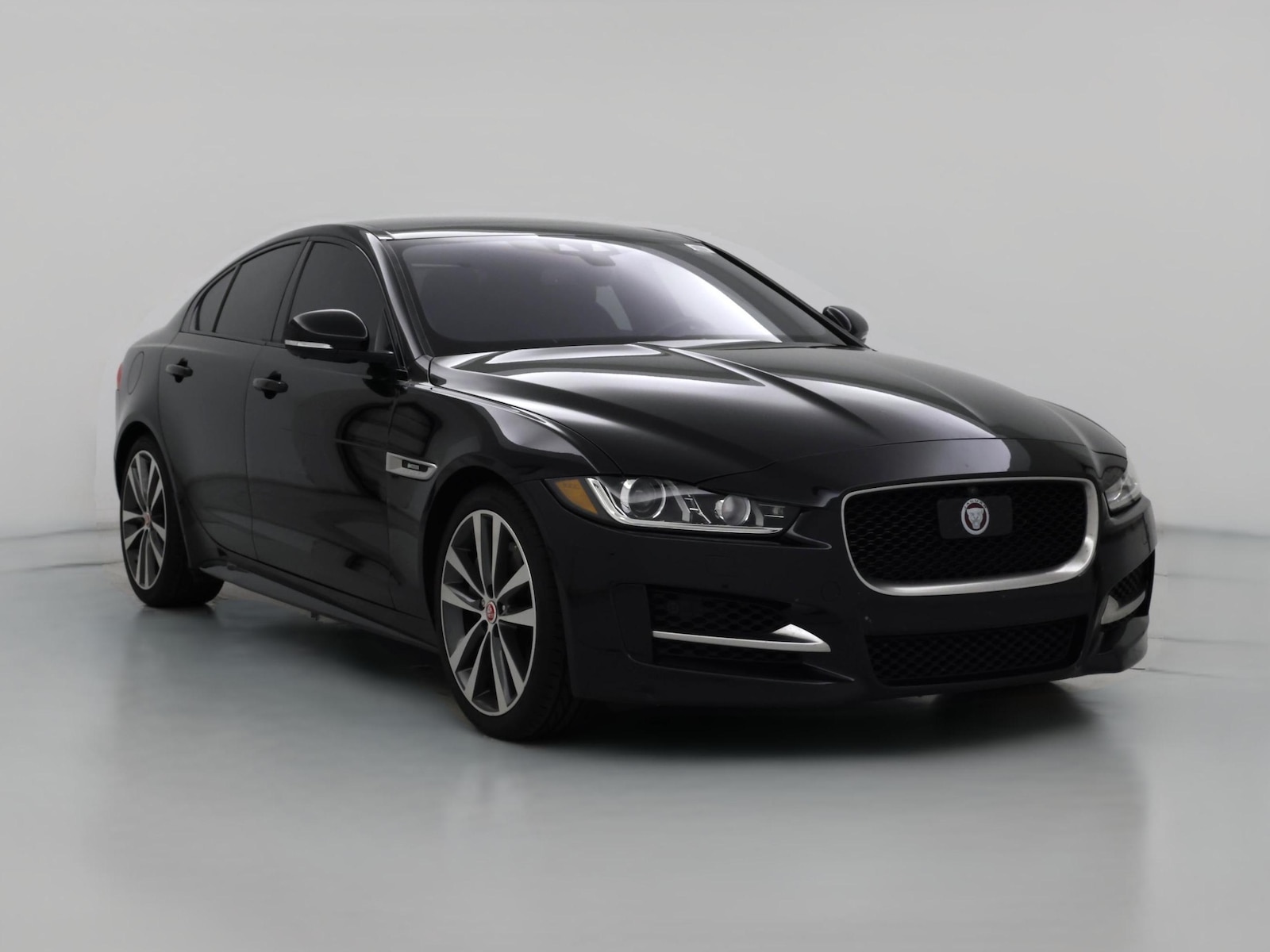2017 Jaguar XE R-Sport