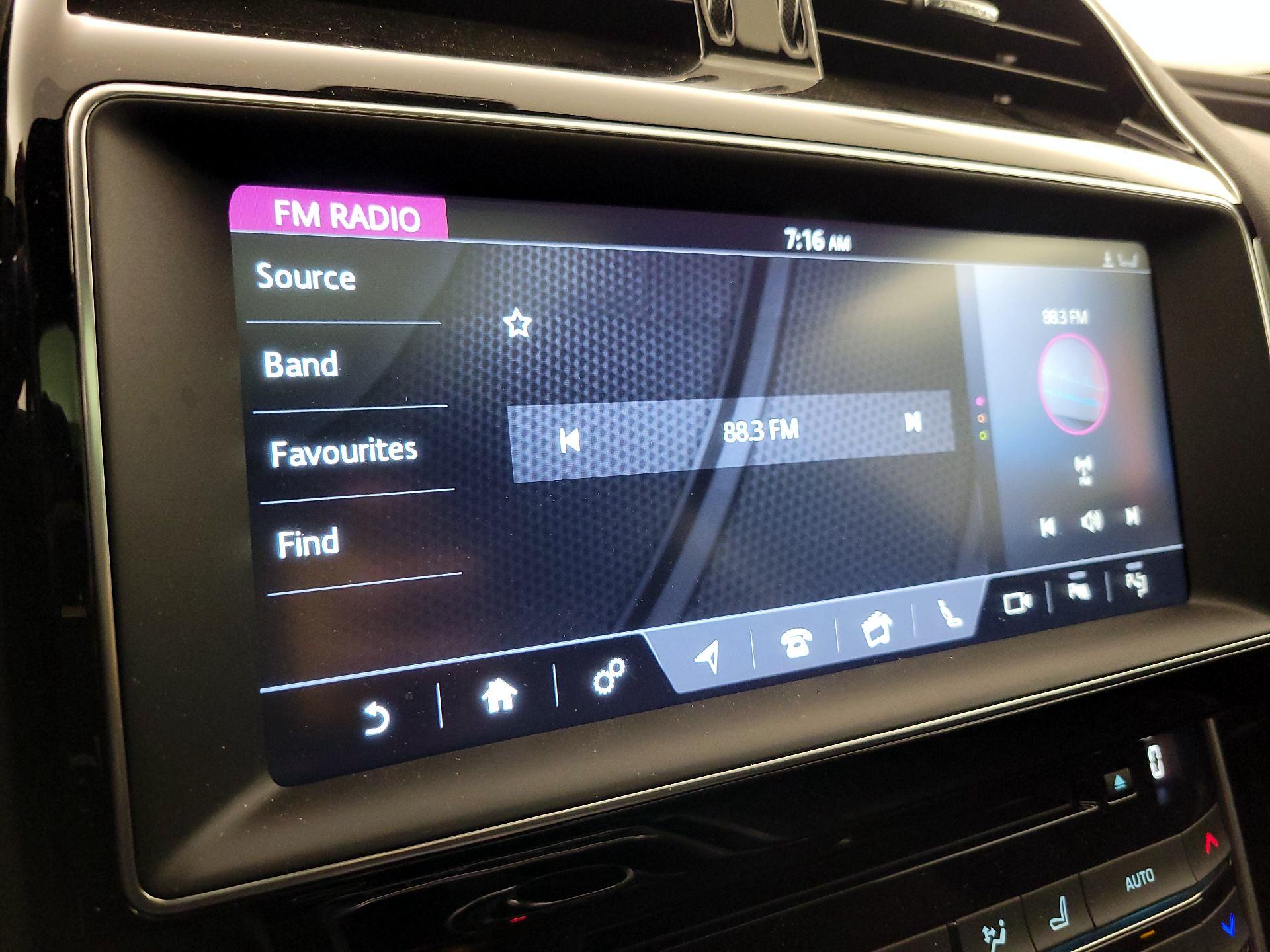 Thumbnail: 2017 Jaguar XE - 16