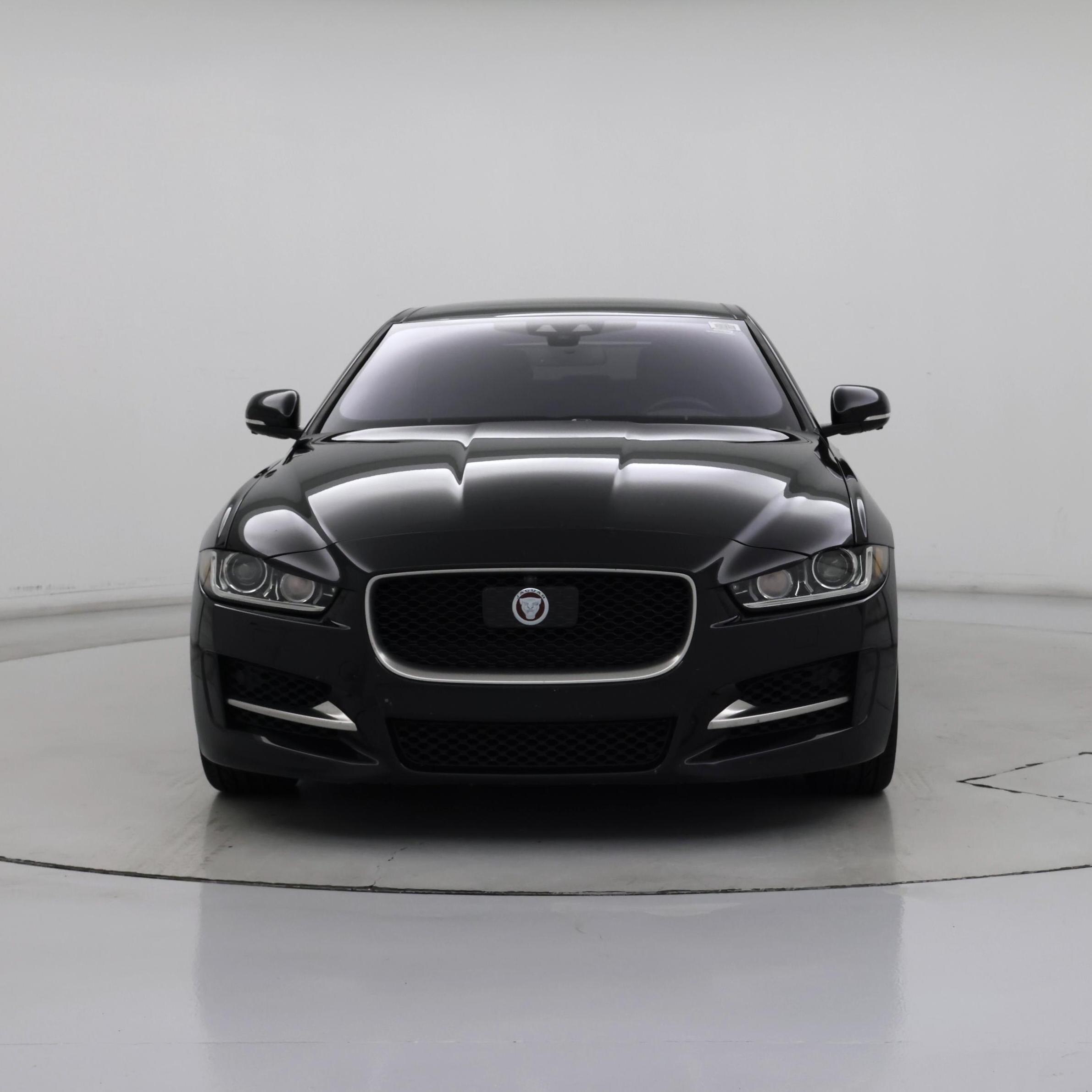 Thumbnail: 2017 Jaguar XE - 5