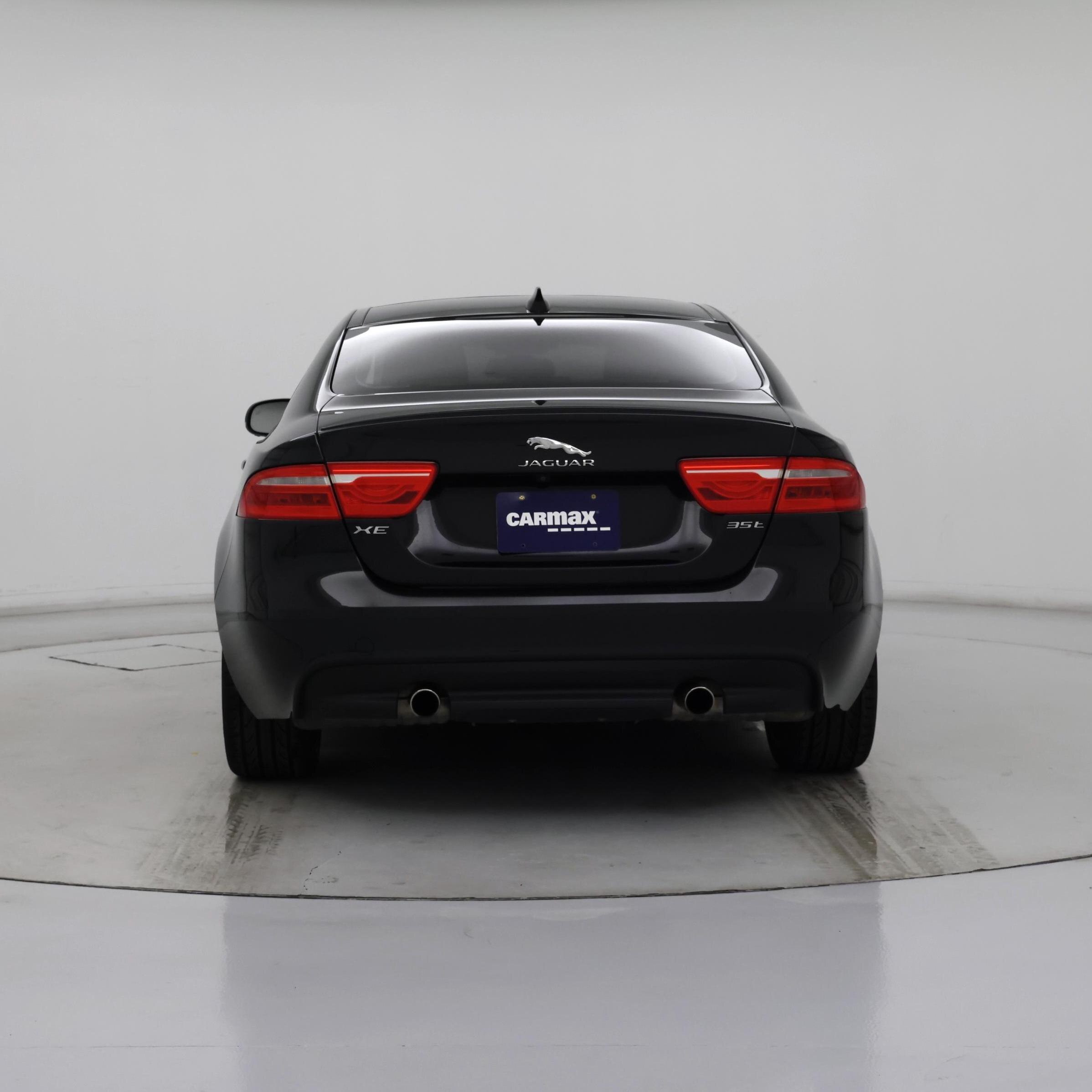 Thumbnail: 2017 Jaguar XE - 6