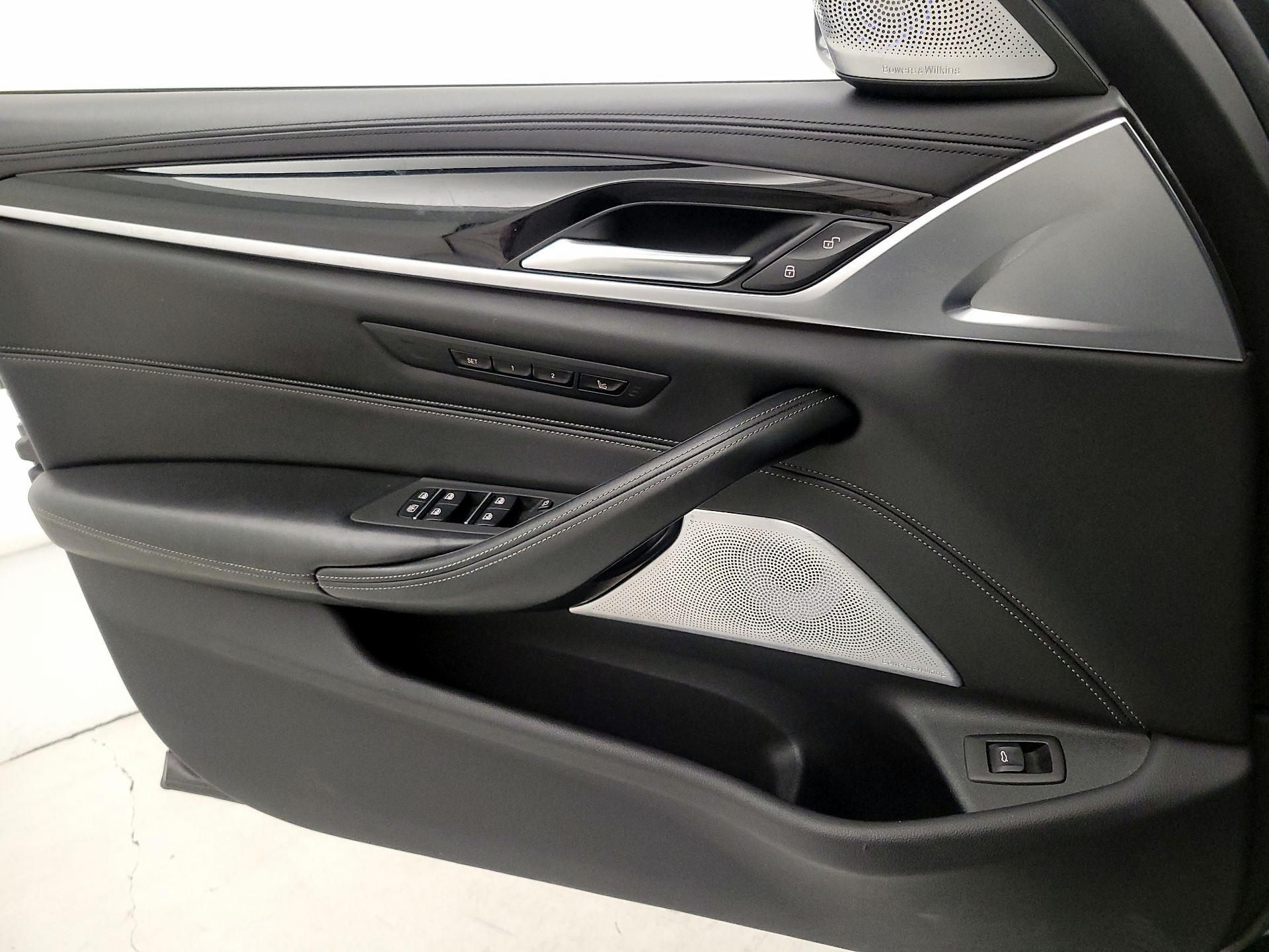 Thumbnail: 2018 BMW 5 Series - 12